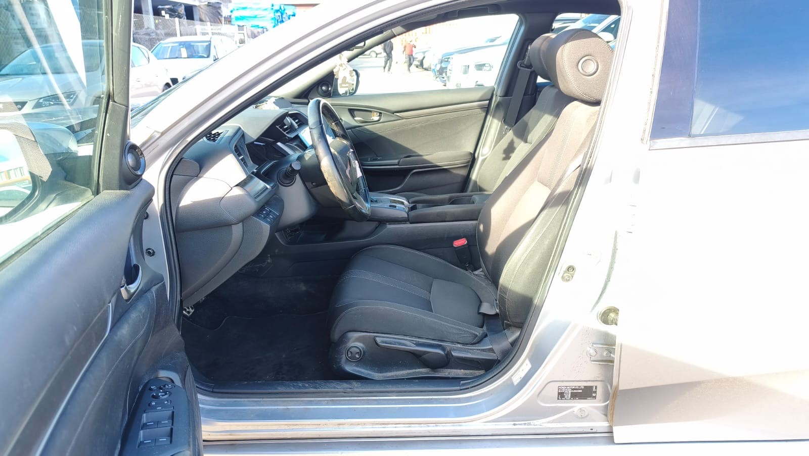 HONDA Civic 1.0 VTEC Executive Premium-image-10