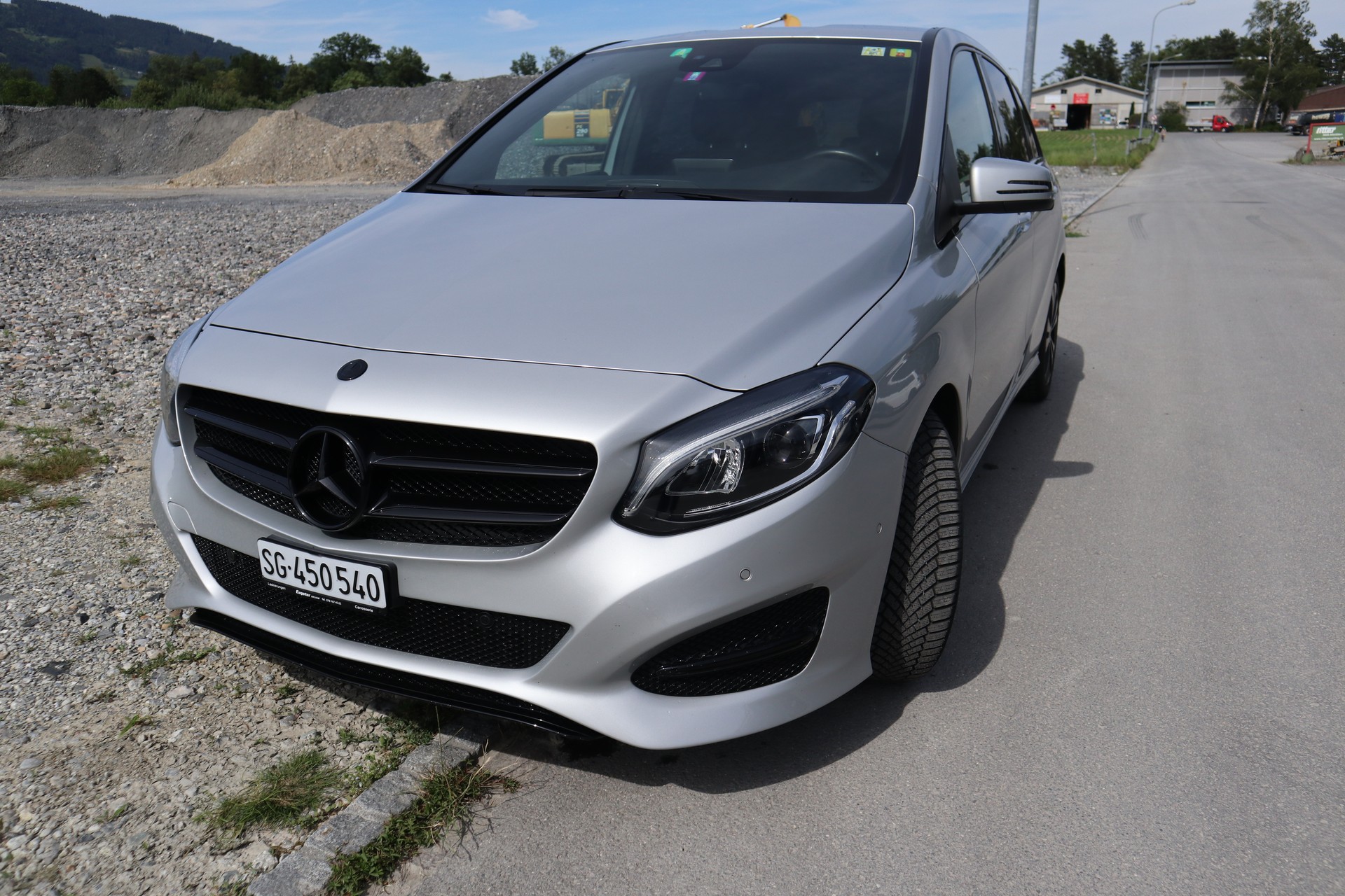 MERCEDES-BENZ B 180d-image-6