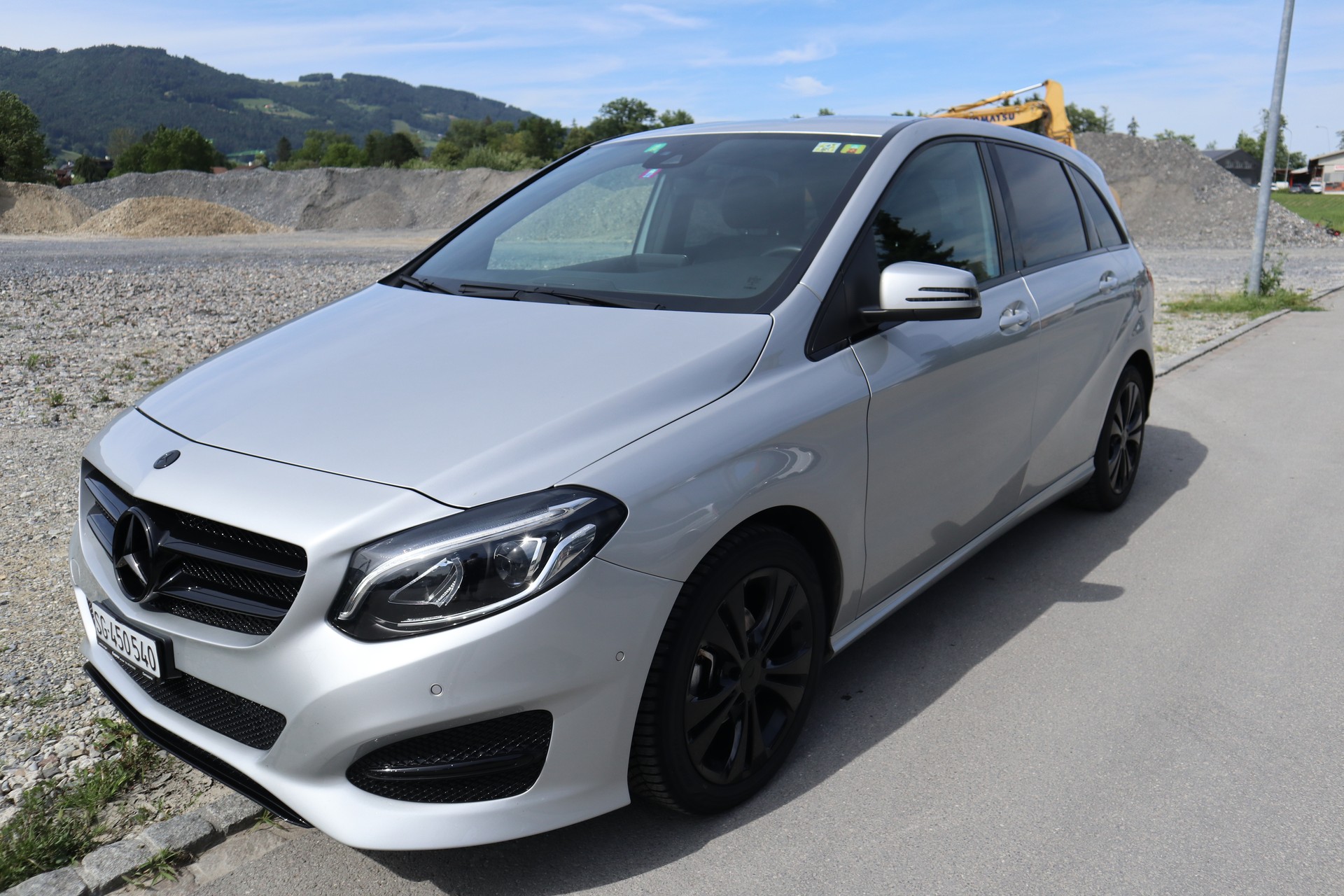 MERCEDES-BENZ B 180d-image-8