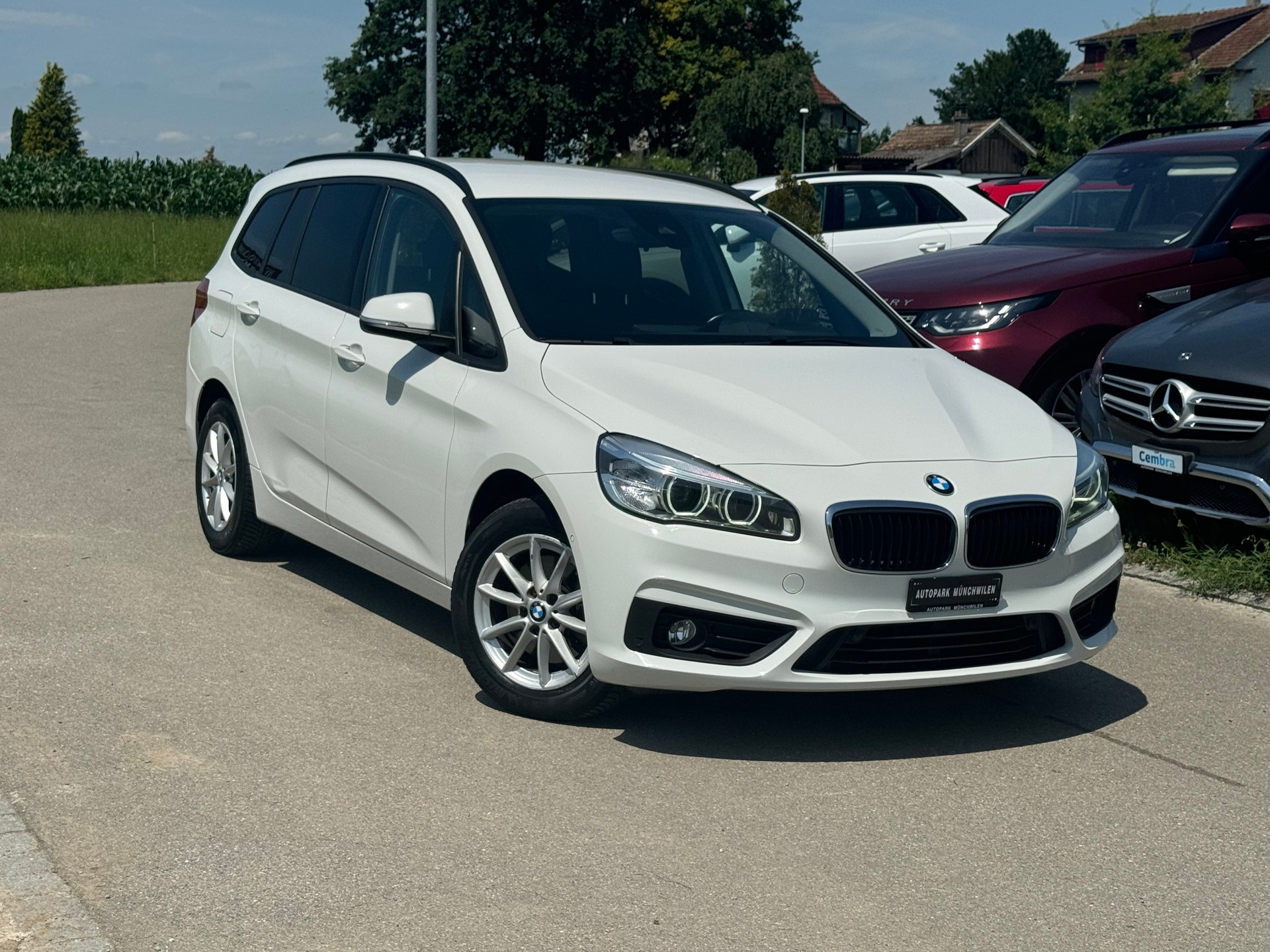 BMW 218d Gran Tourer Luxury Line Steptronic-image-1