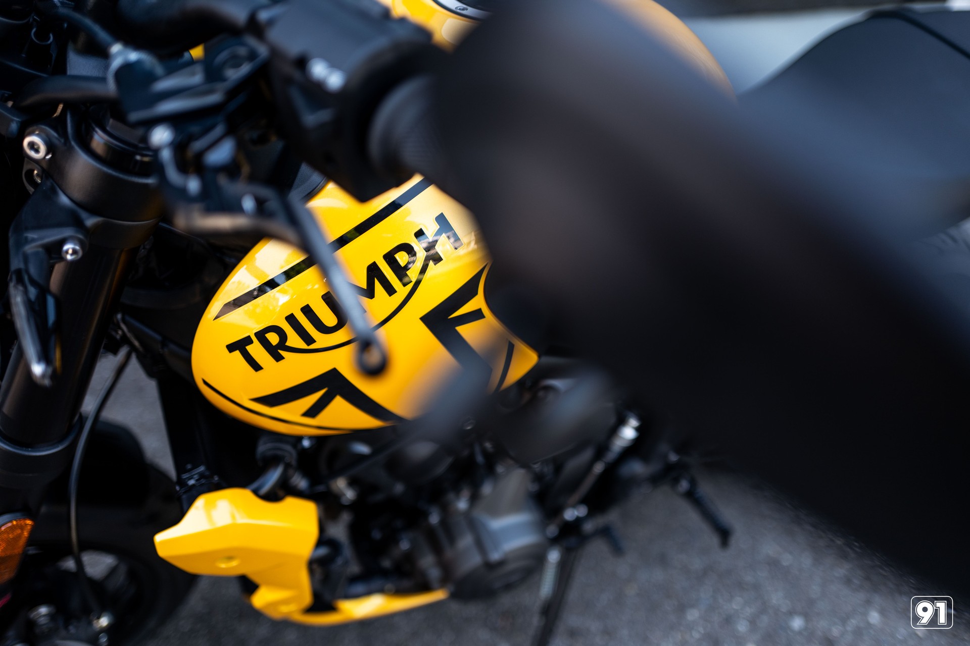 TRIUMPH Trident 660-image-8