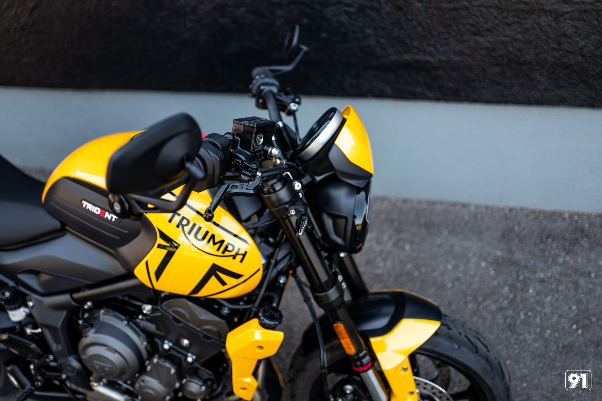 TRIUMPH Trident 660-image-5