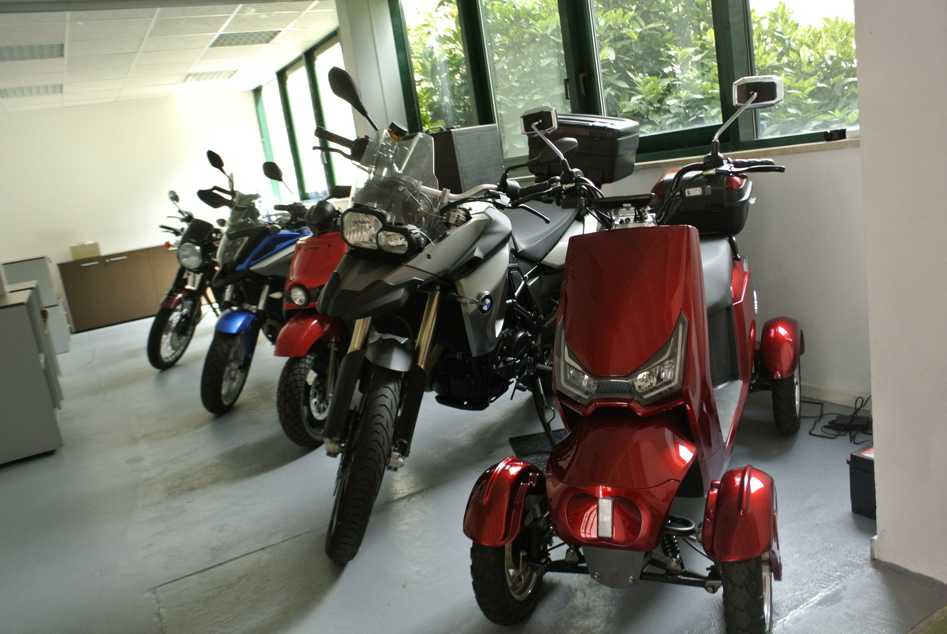 VESPINO Z4-image-5