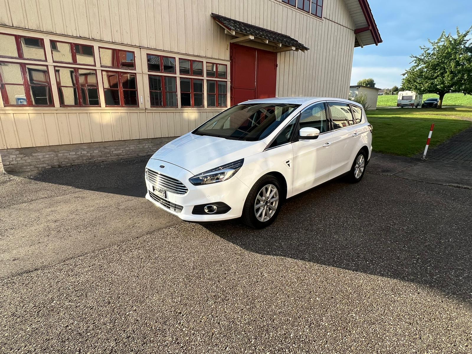 FORD S-Max 2.0 TDCi Titanium PowerShift-image-1