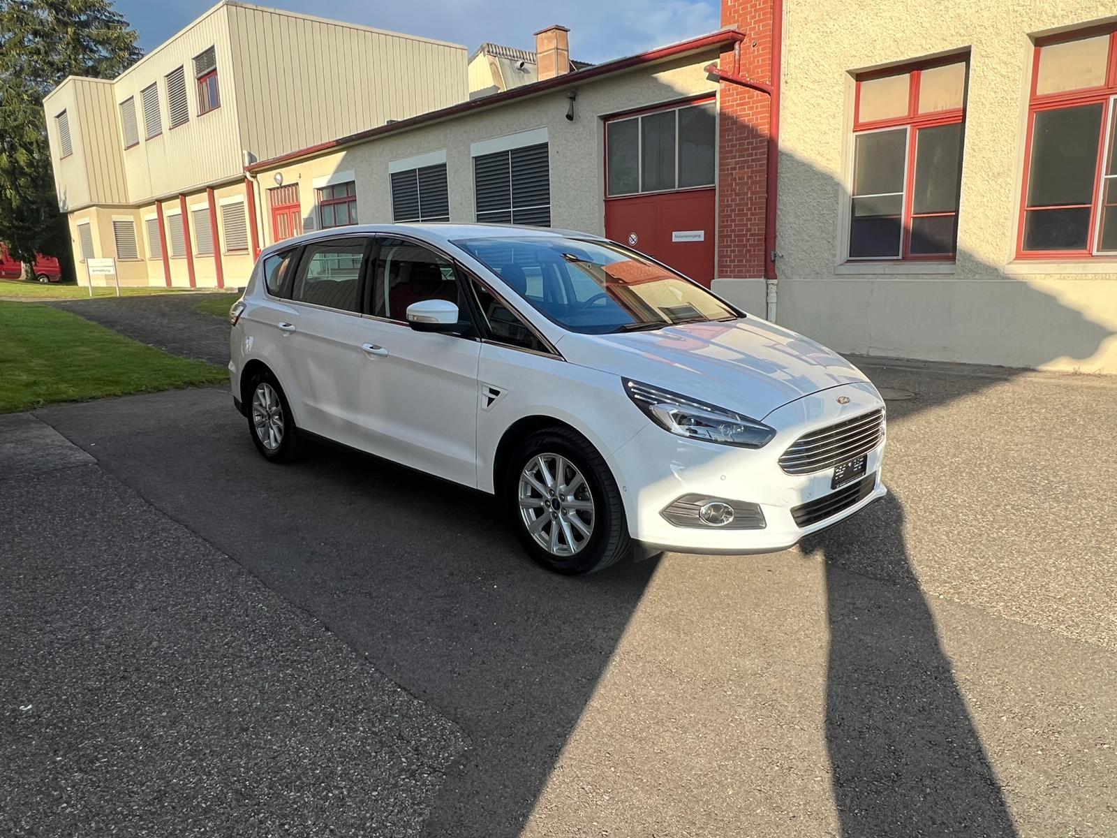 FORD S-Max 2.0 TDCi Titanium PowerShift-image-2