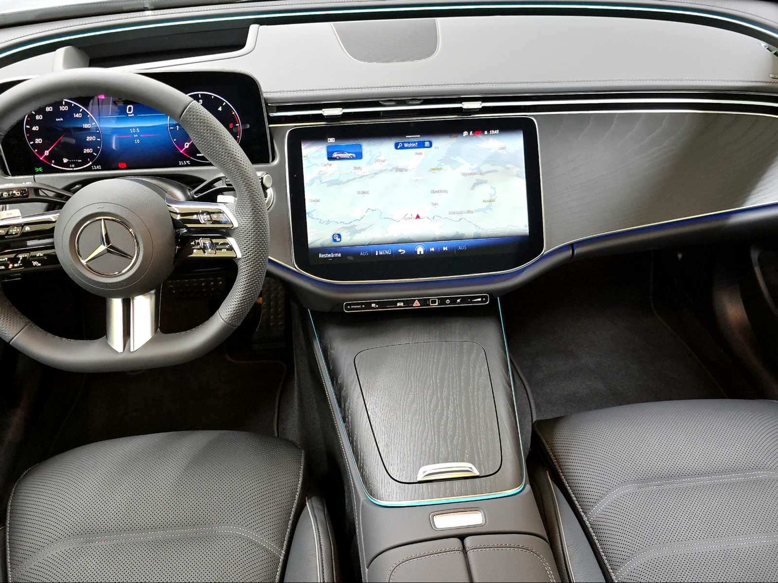 MERCEDES-BENZ E 220 d T 4M 9G-Tronic-image-6