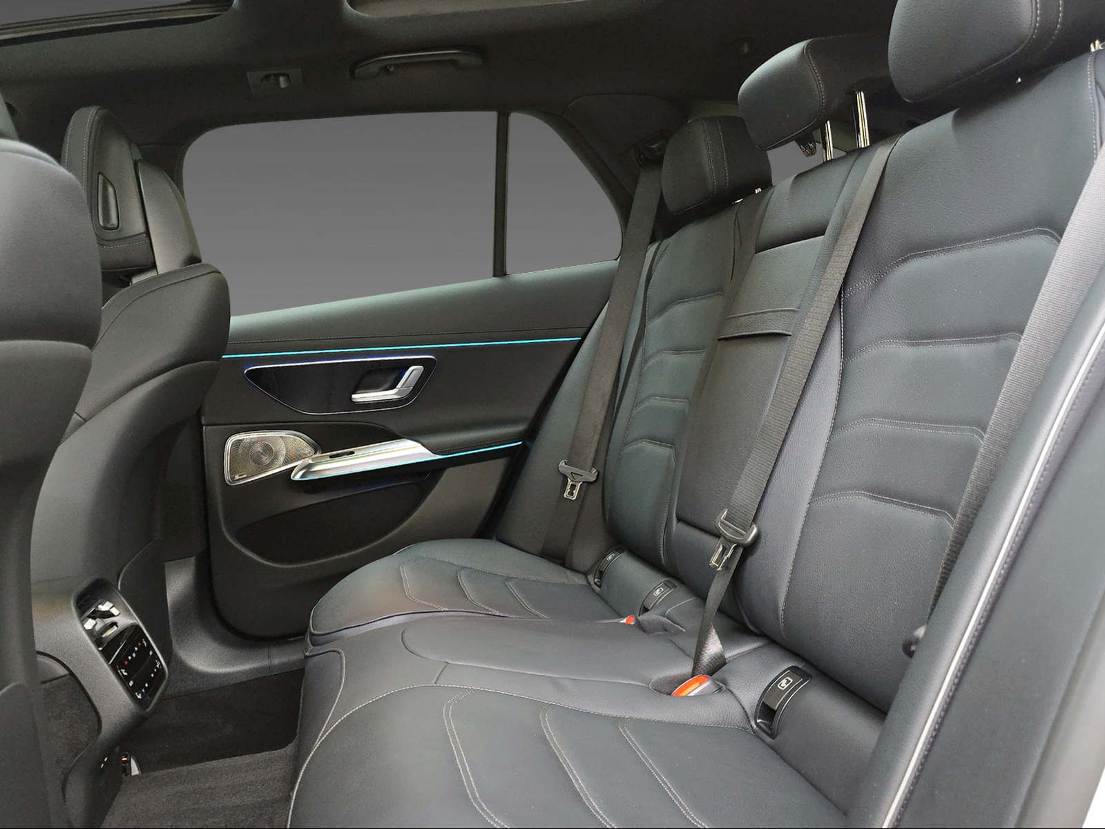 MERCEDES-BENZ E 220 d T 4M 9G-Tronic-image-10
