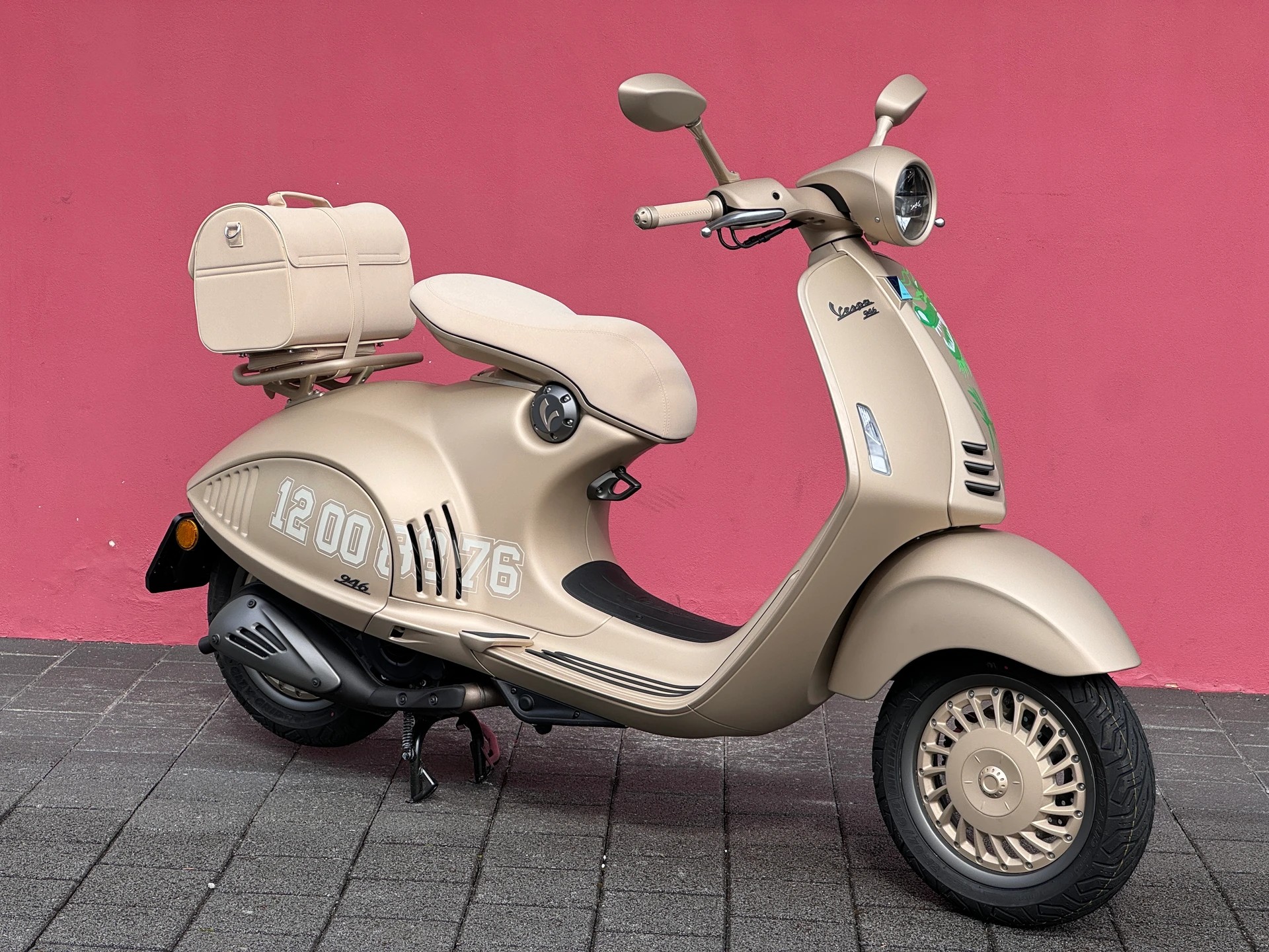 PIAGGIO Vespa 946 125 Dragon-image-13