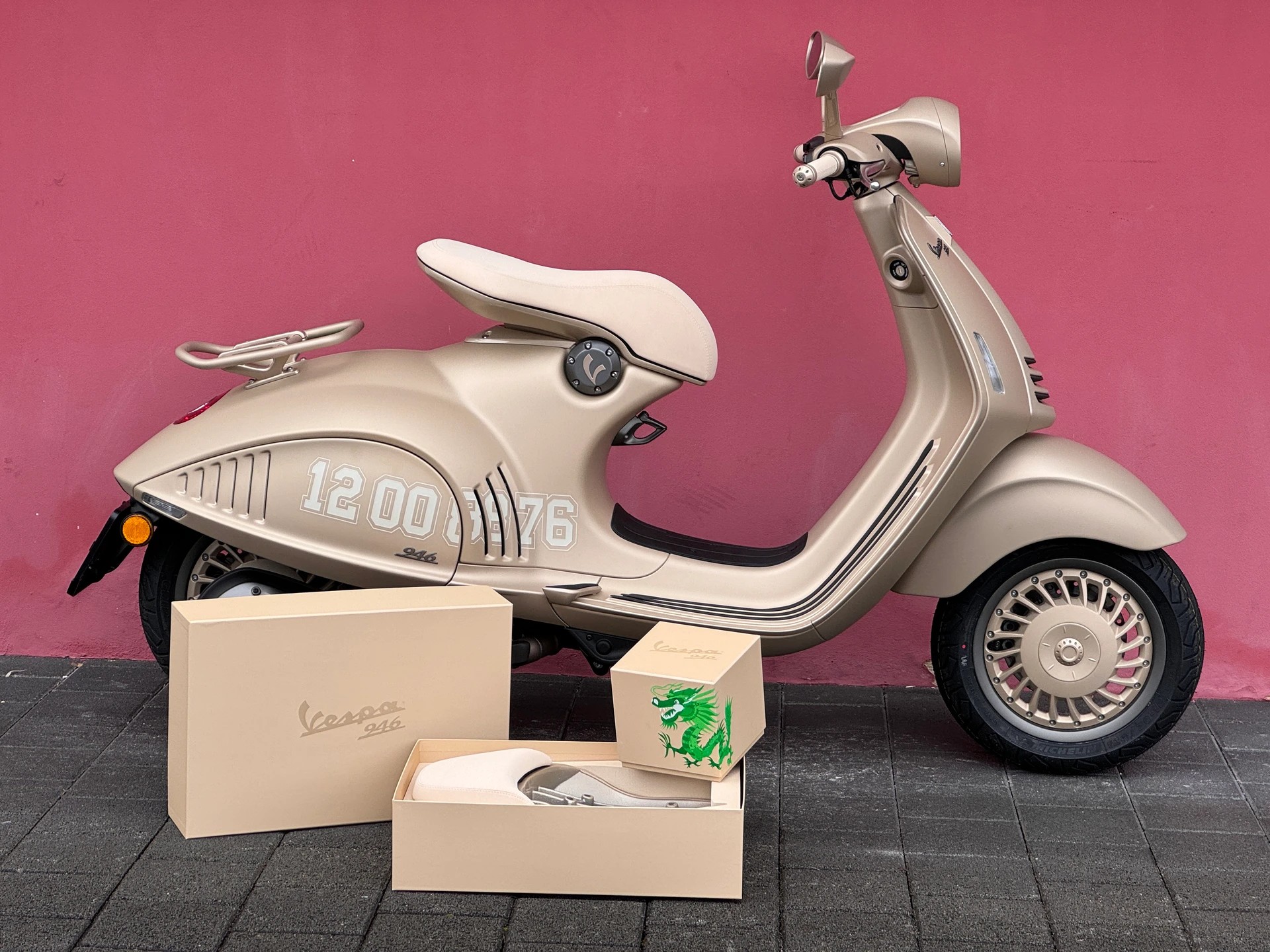 PIAGGIO Vespa 946 125 Dragon-image-10