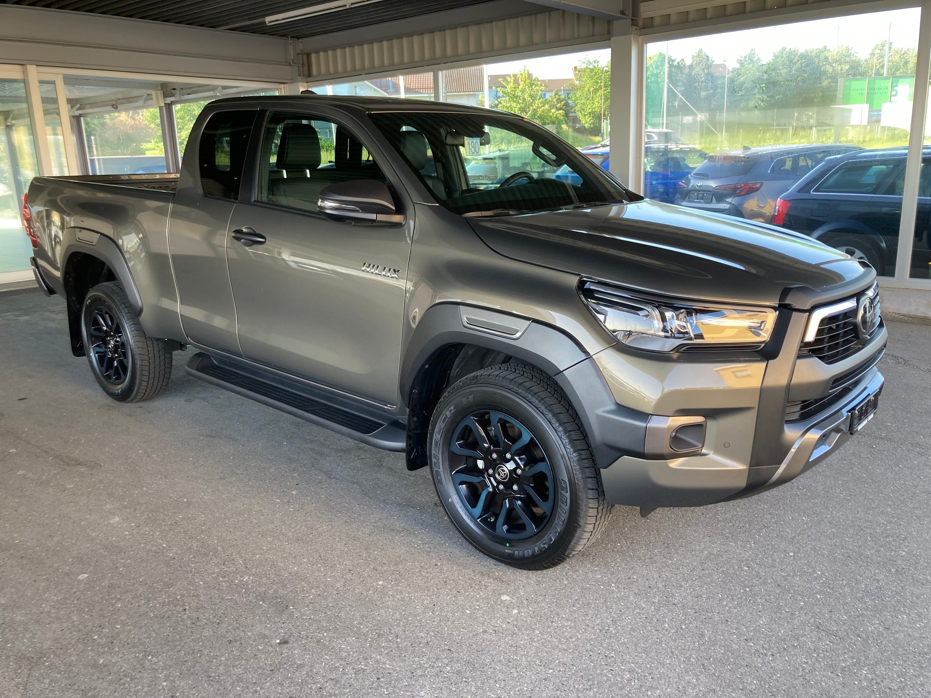TOYOTA Hilux 2.8D-4D Invincible Extra Cab 4x4 A-image-2