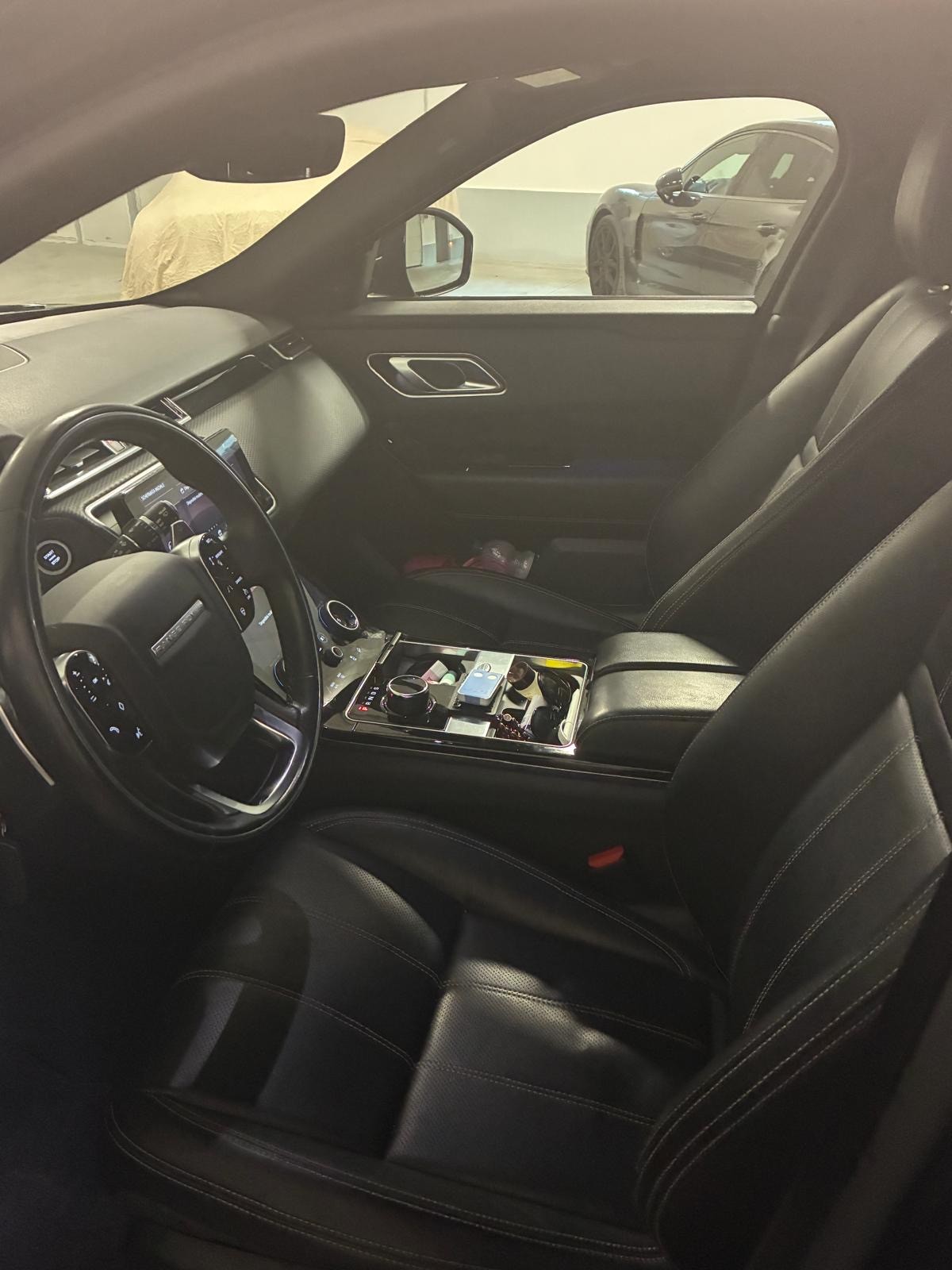 LAND ROVER Range Rover Velar R-Dynamic D 180 Automatic-image-5