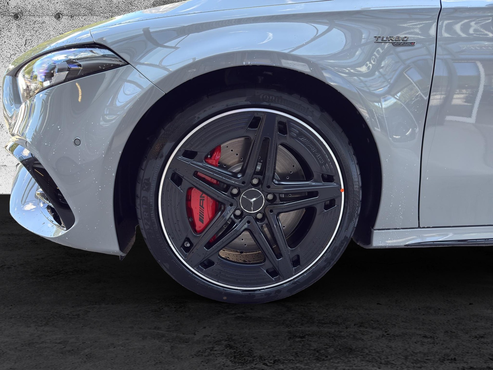 MERCEDES-BENZ A 45 S AMG 4matic+-image-5