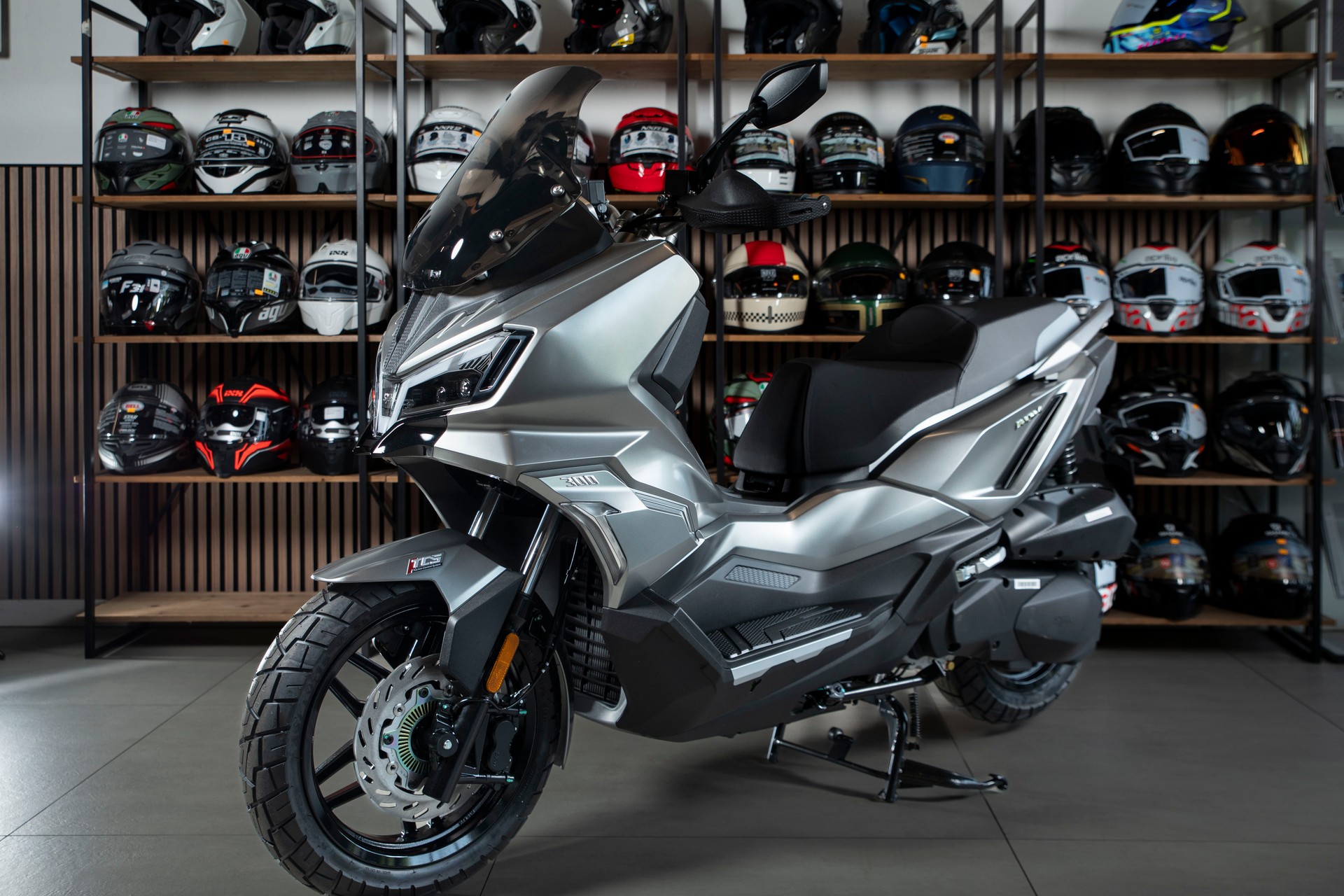 SYM ADX 300-showroom-element-2