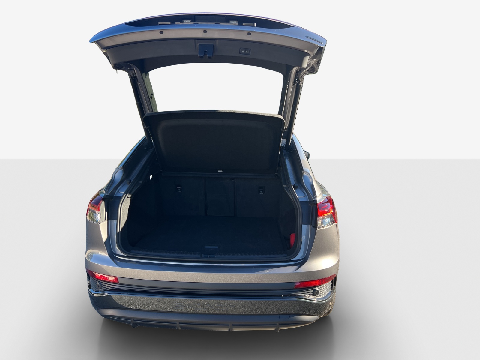 AUDI Q4 Sportback e-tron 50 quattro-image-10