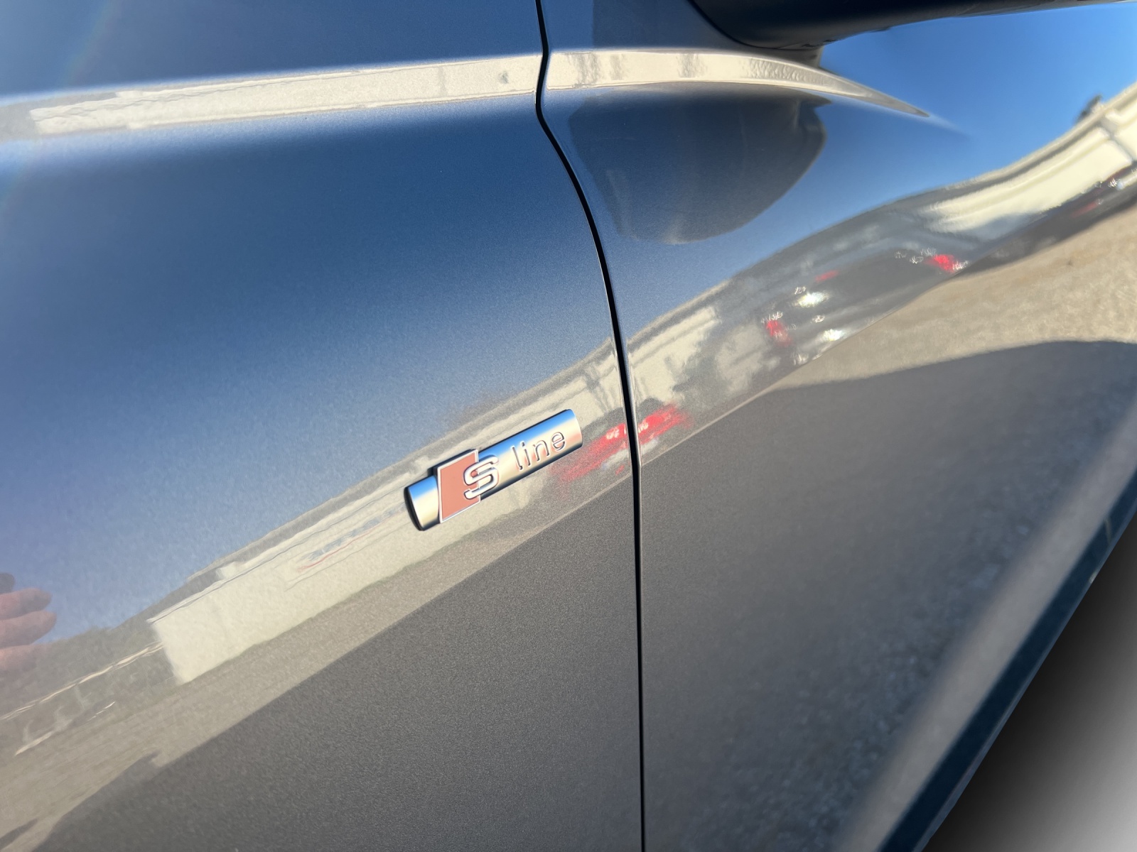 AUDI Q4 Sportback e-tron 50 quattro-image-11