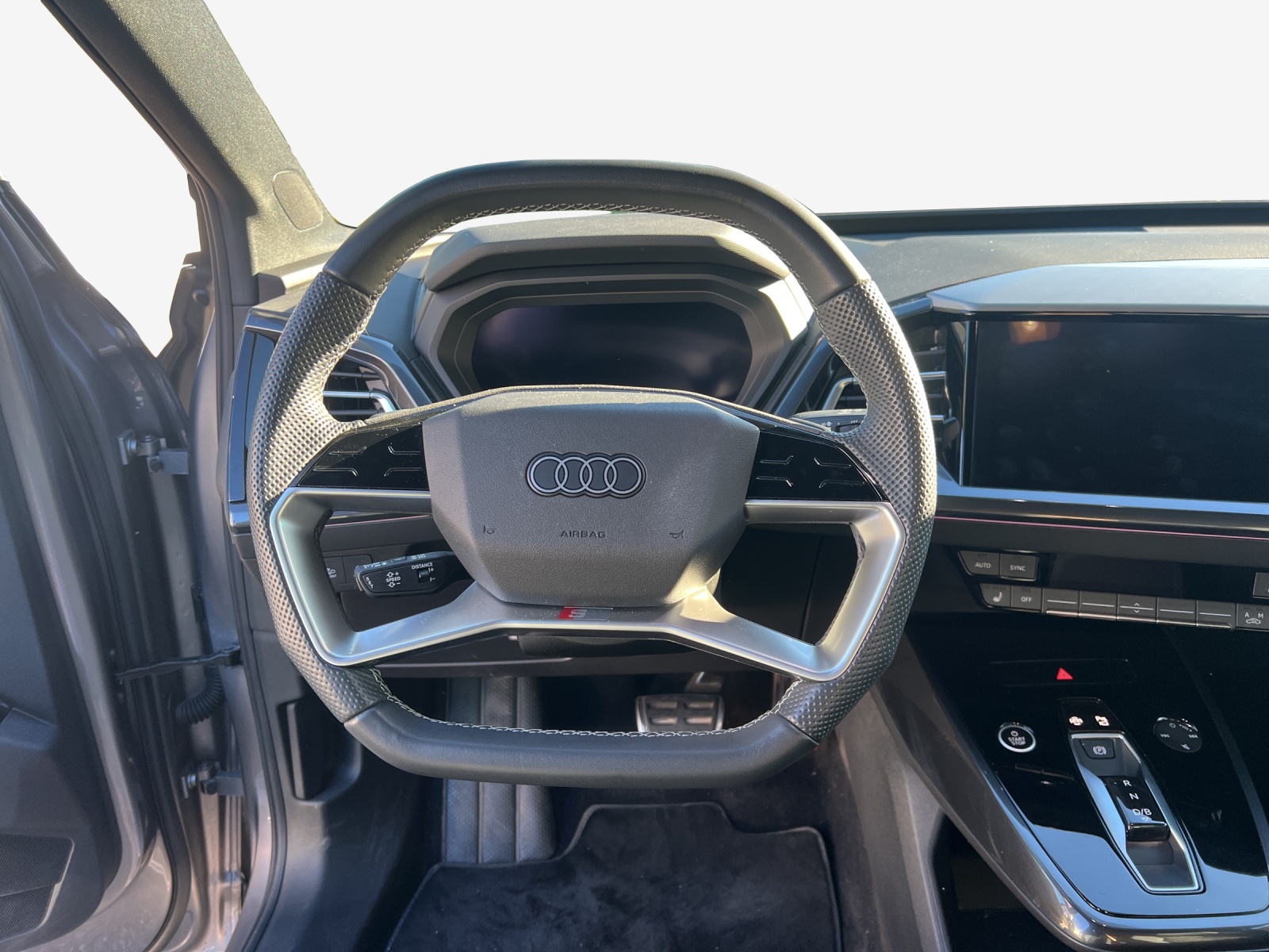 AUDI Q4 Sportback e-tron 50 quattro-image-8