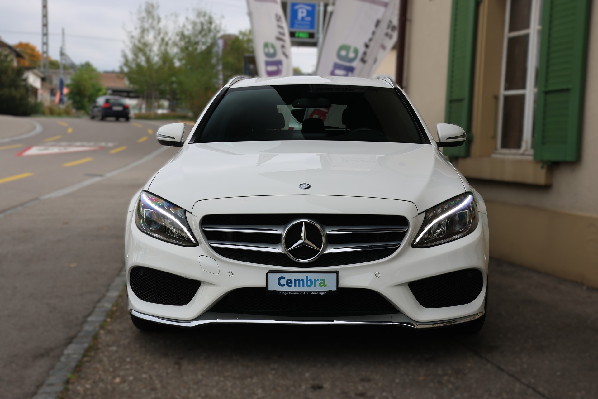 MERCEDES-BENZ C 300 AMG Line 7G-Tronic-image-2