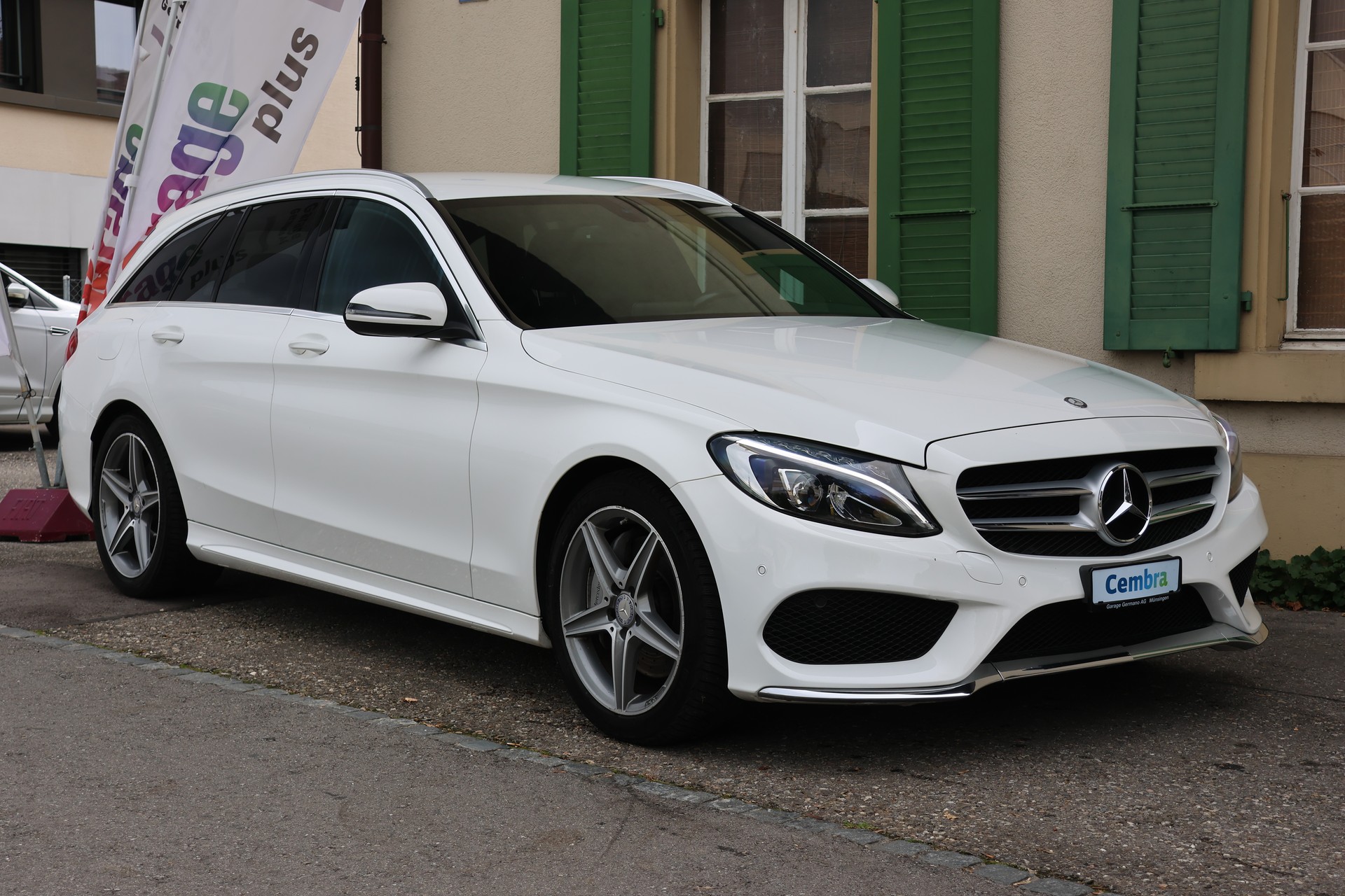 MERCEDES-BENZ C 300 AMG Line 7G-Tronic-image-3