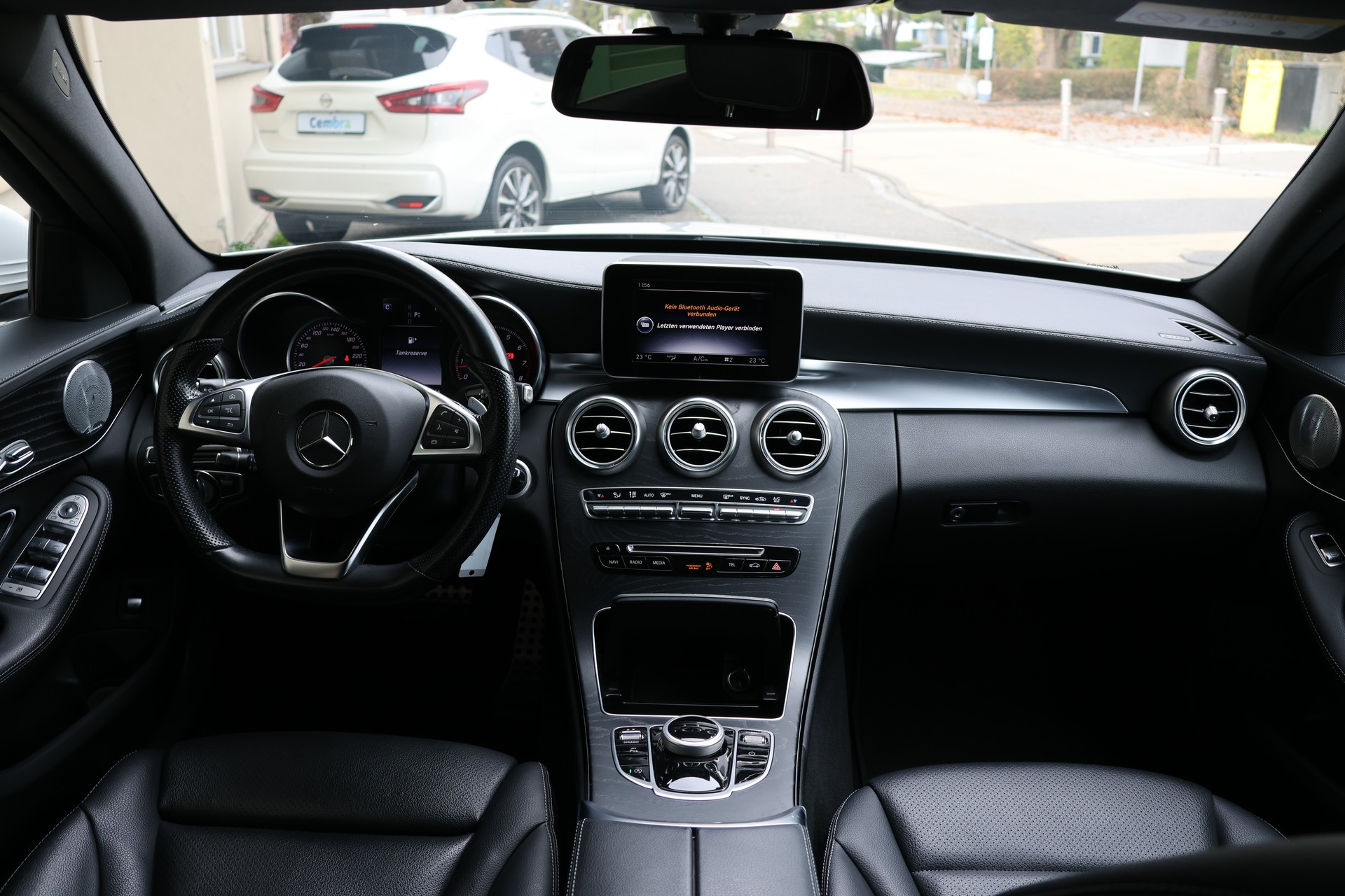 MERCEDES-BENZ C 300 AMG Line 7G-Tronic-image-11