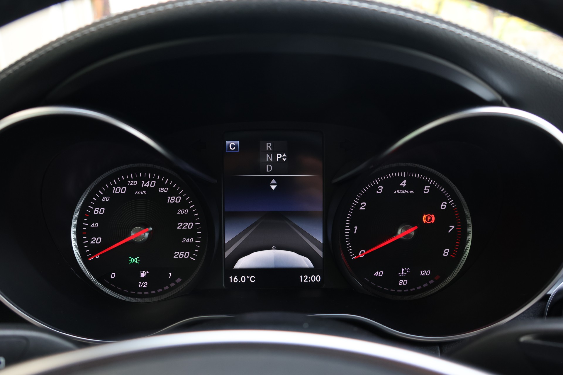 MERCEDES-BENZ C 300 AMG Line 7G-Tronic-image-17