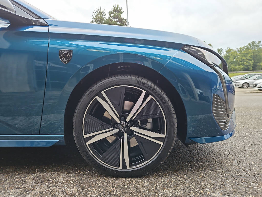 PEUGEOT 308 Plug-in Hybrid 195 e-DCS7 GT-image-11