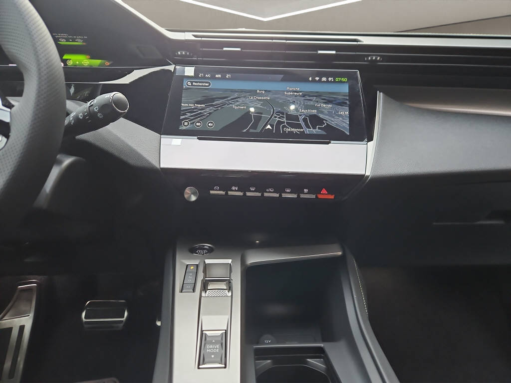PEUGEOT 308 Plug-in Hybrid 195 e-DCS7 GT-image-8