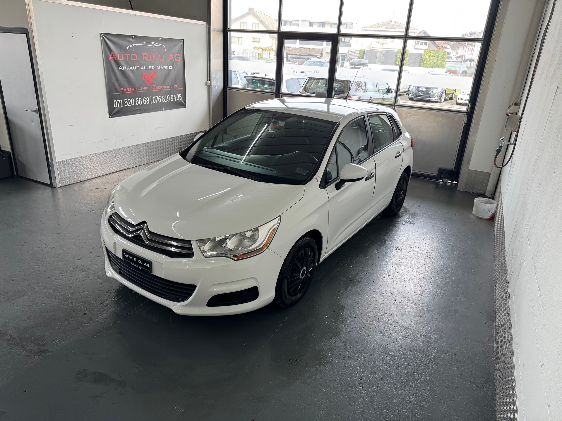 CITROEN C4-image-4