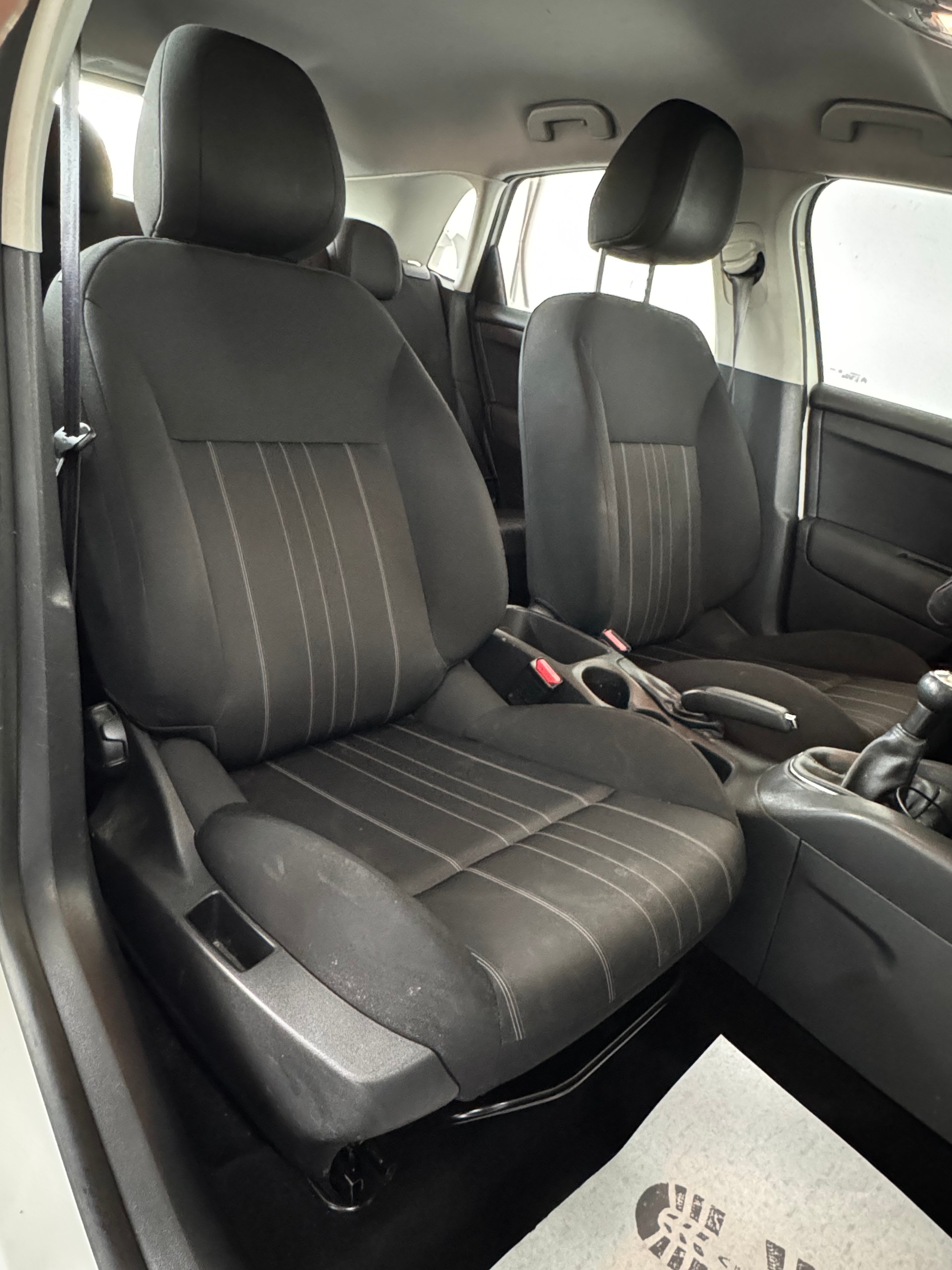 CITROEN C4-image-18