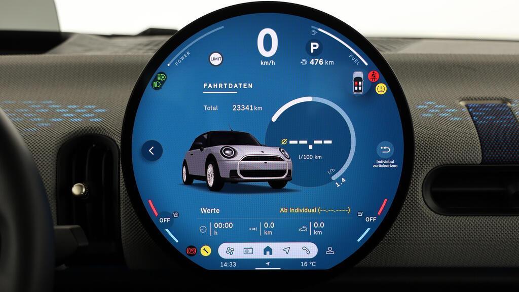 MINI Cooper S Cabrio-image-5