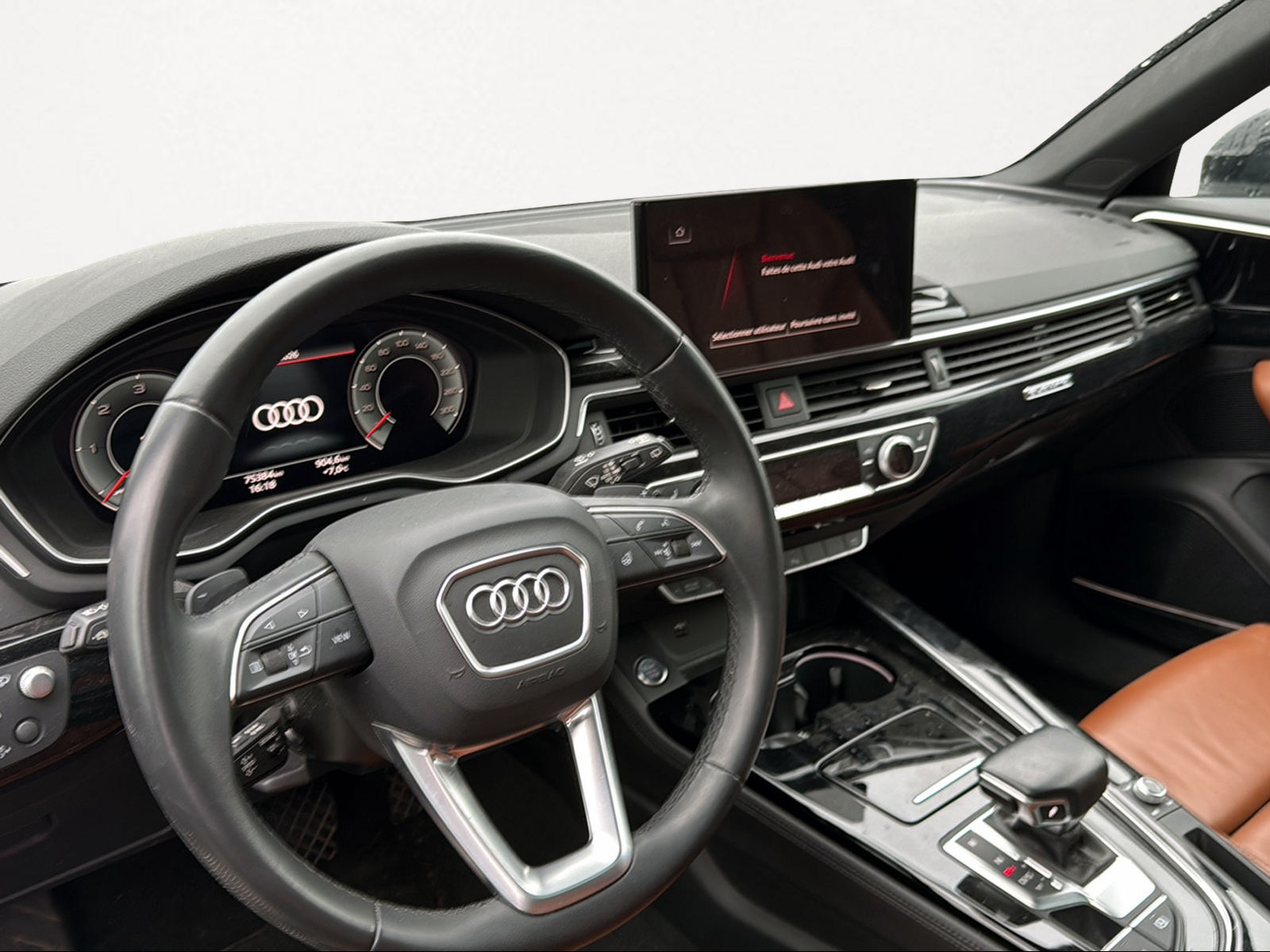 AUDI A4 Avant 40 TDI Attraction quattro S-tronic-image-2