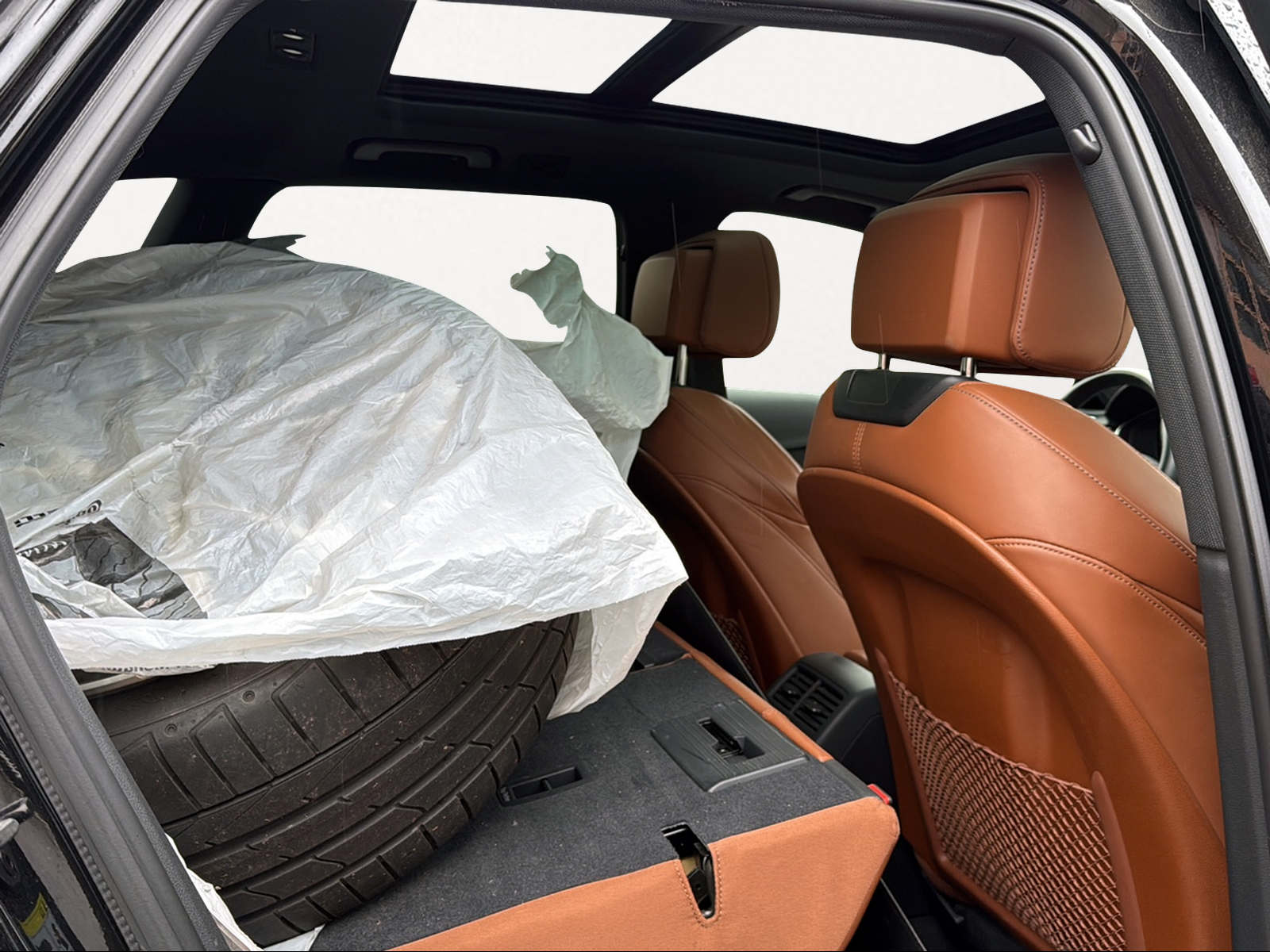 AUDI A4 Avant 40 TDI Attraction quattro S-tronic-image-4