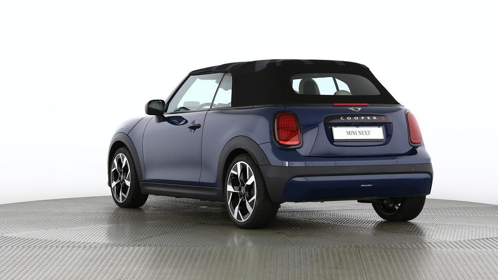 MINI Cooper S Cabrio-image-3
