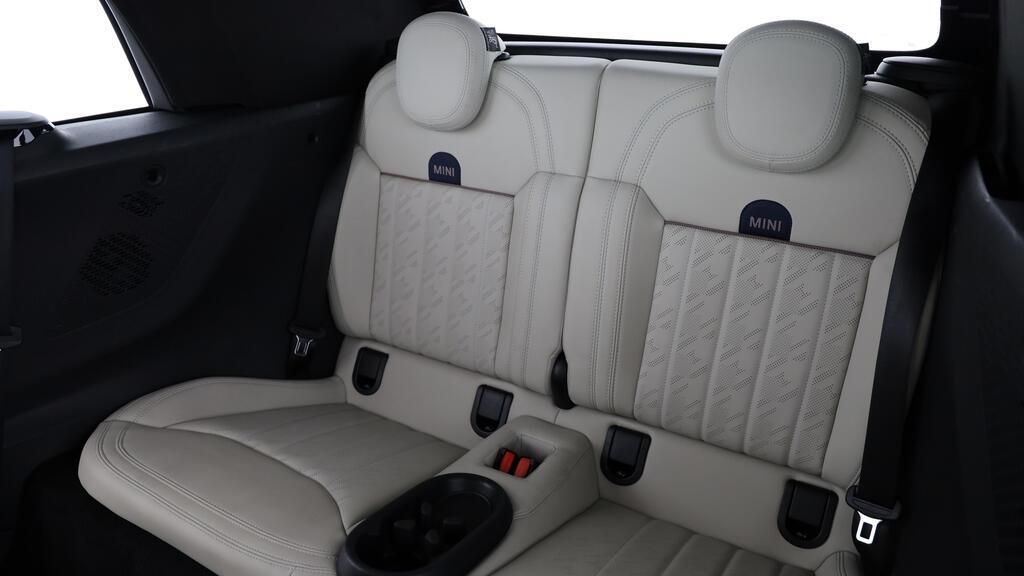 MINI Cooper S Cabrio-image-19