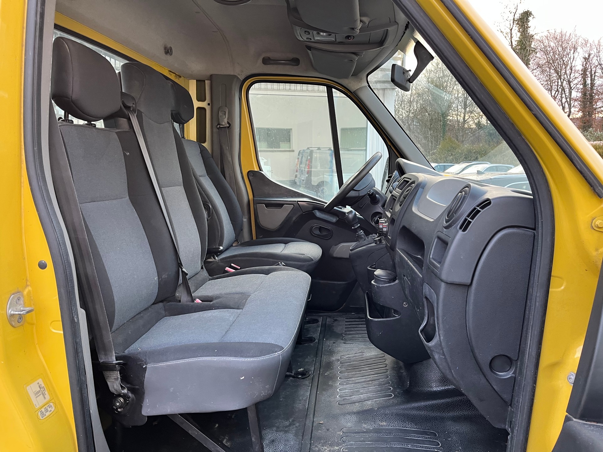RENAULT Master T35 2.3dCi L2H1-image-9
