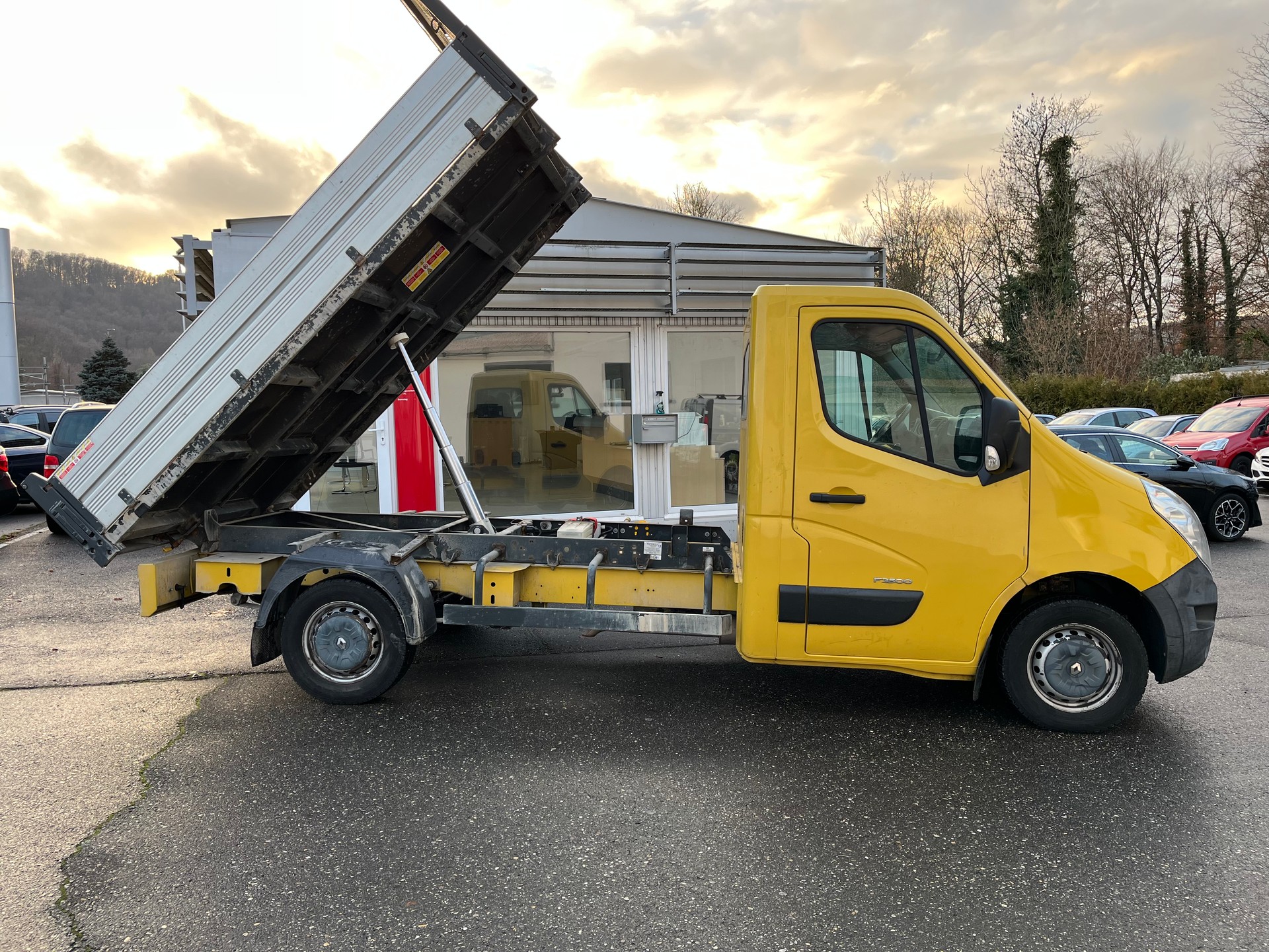 RENAULT Master T35 2.3dCi L2H1-image-3