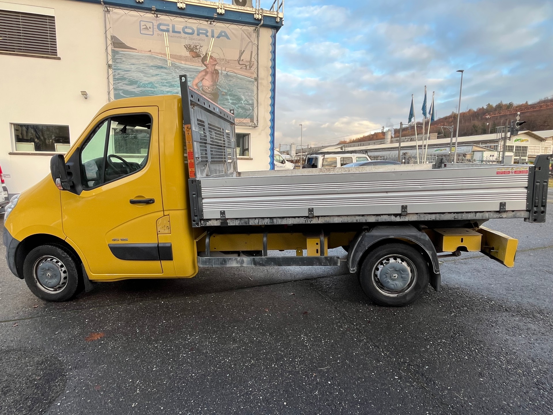 RENAULT Master T35 2.3dCi L2H1-image-7
