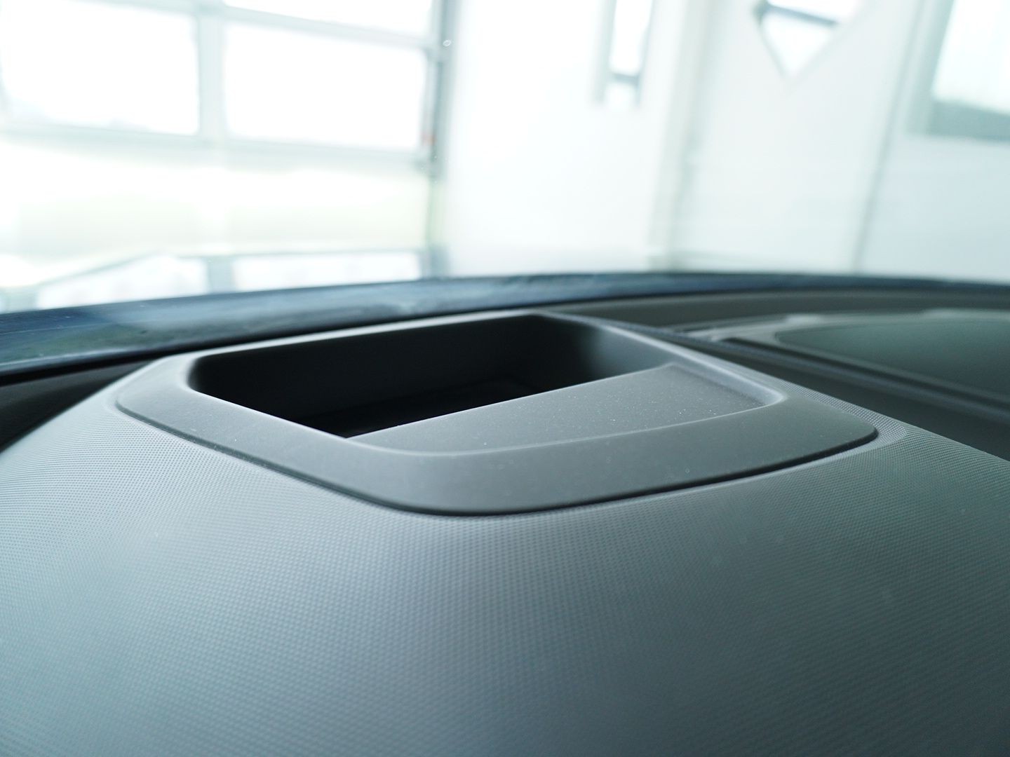 BMW M135i xDrive Steptronic-image-8