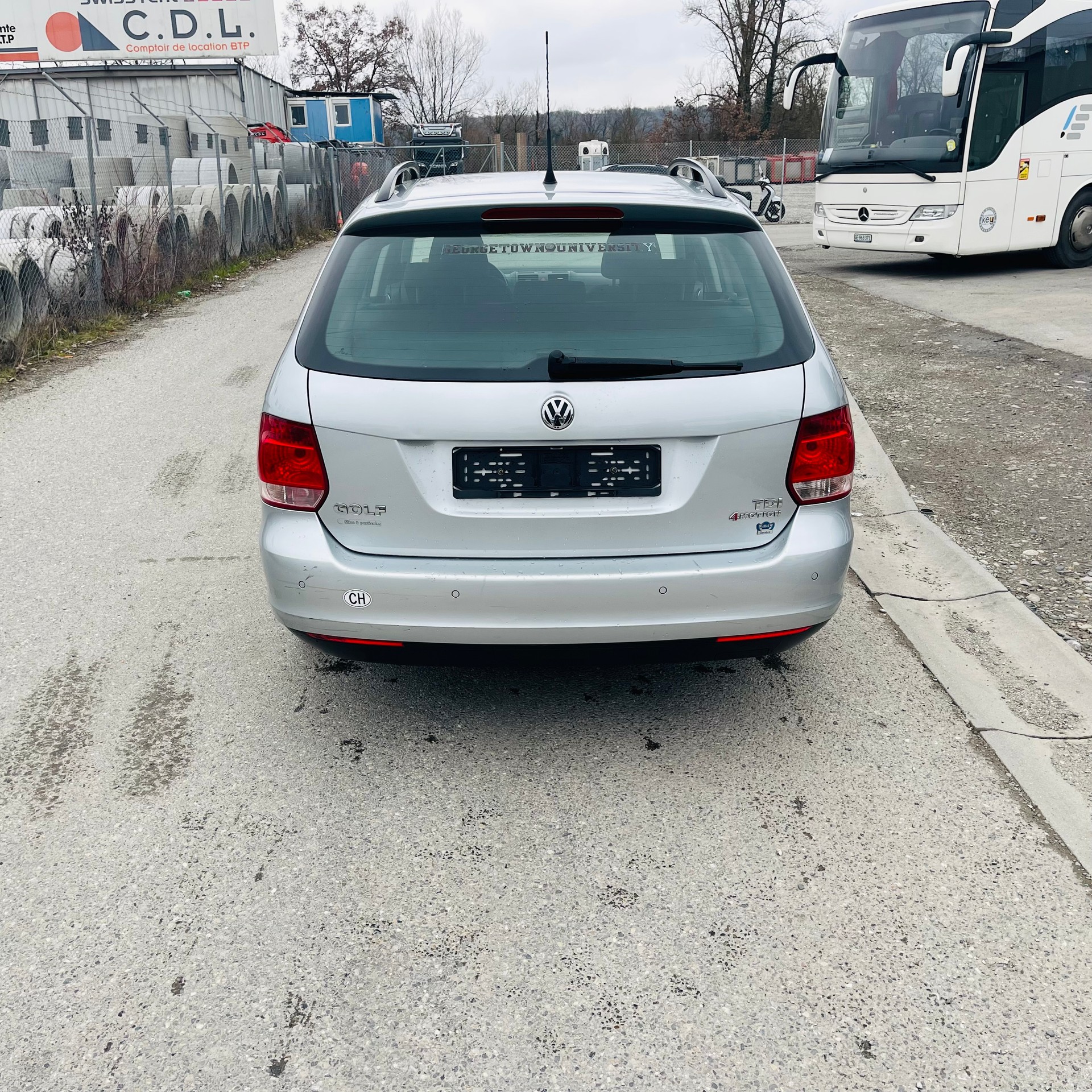VW Golf Variant 1.9 TDI Comfortline 4Motion-image-5