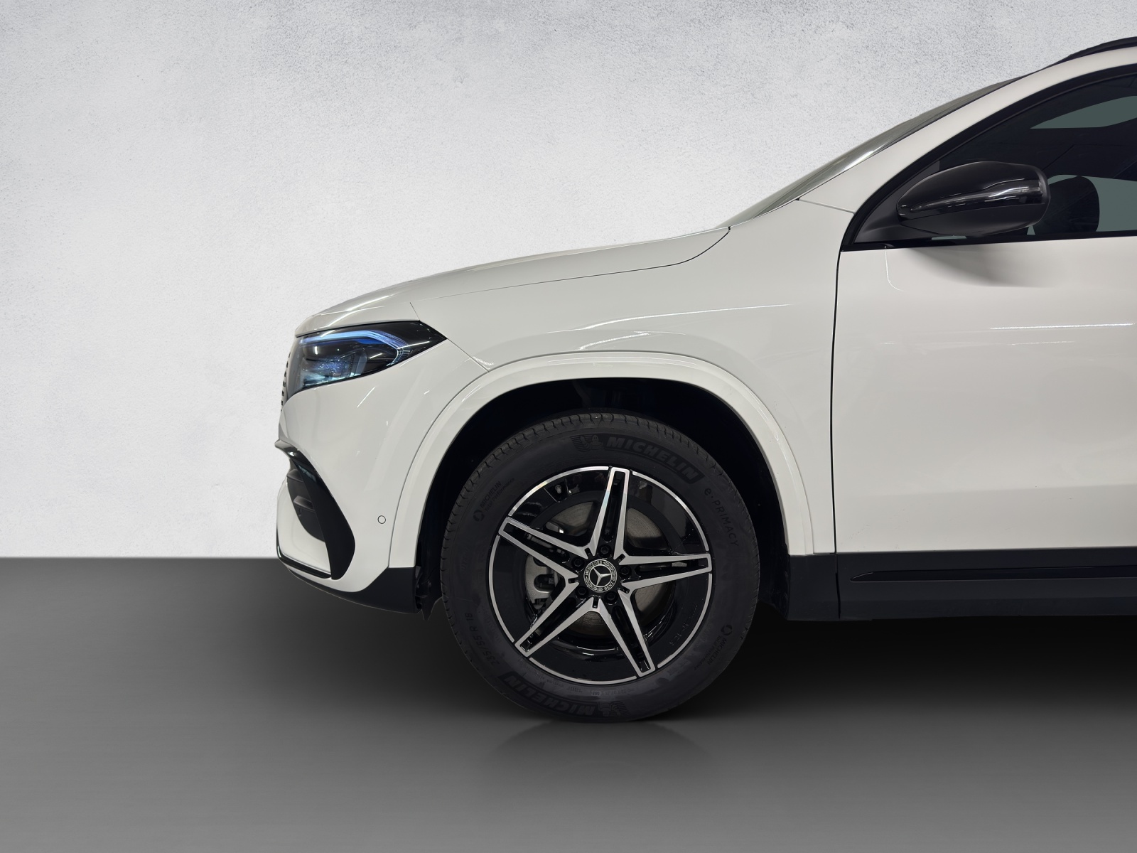 MERCEDES-BENZ EQA 350 AMG Line 4Matic Swiss Star-image-7