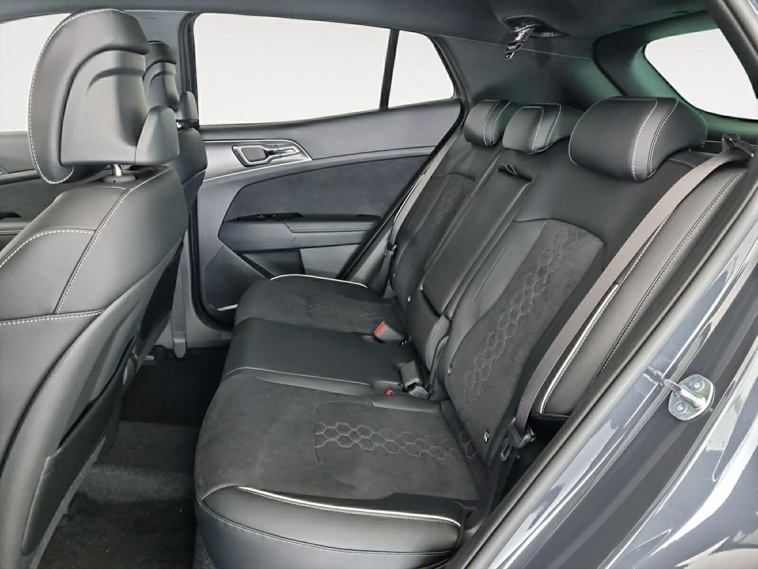 KIA Sportage 1.6 T-GDi PHEV GT-Line 4x4-image-13