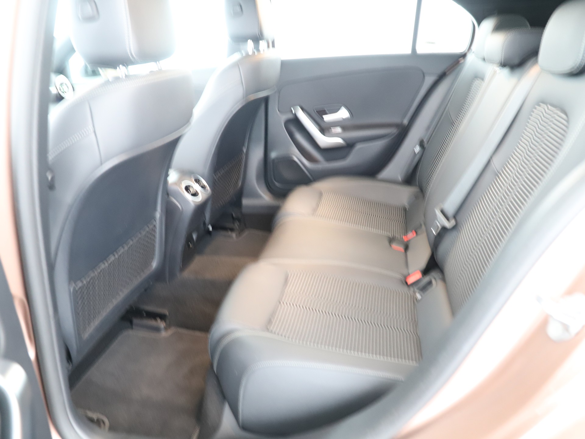 MERCEDES-BENZ A 180 Night Star-image-11