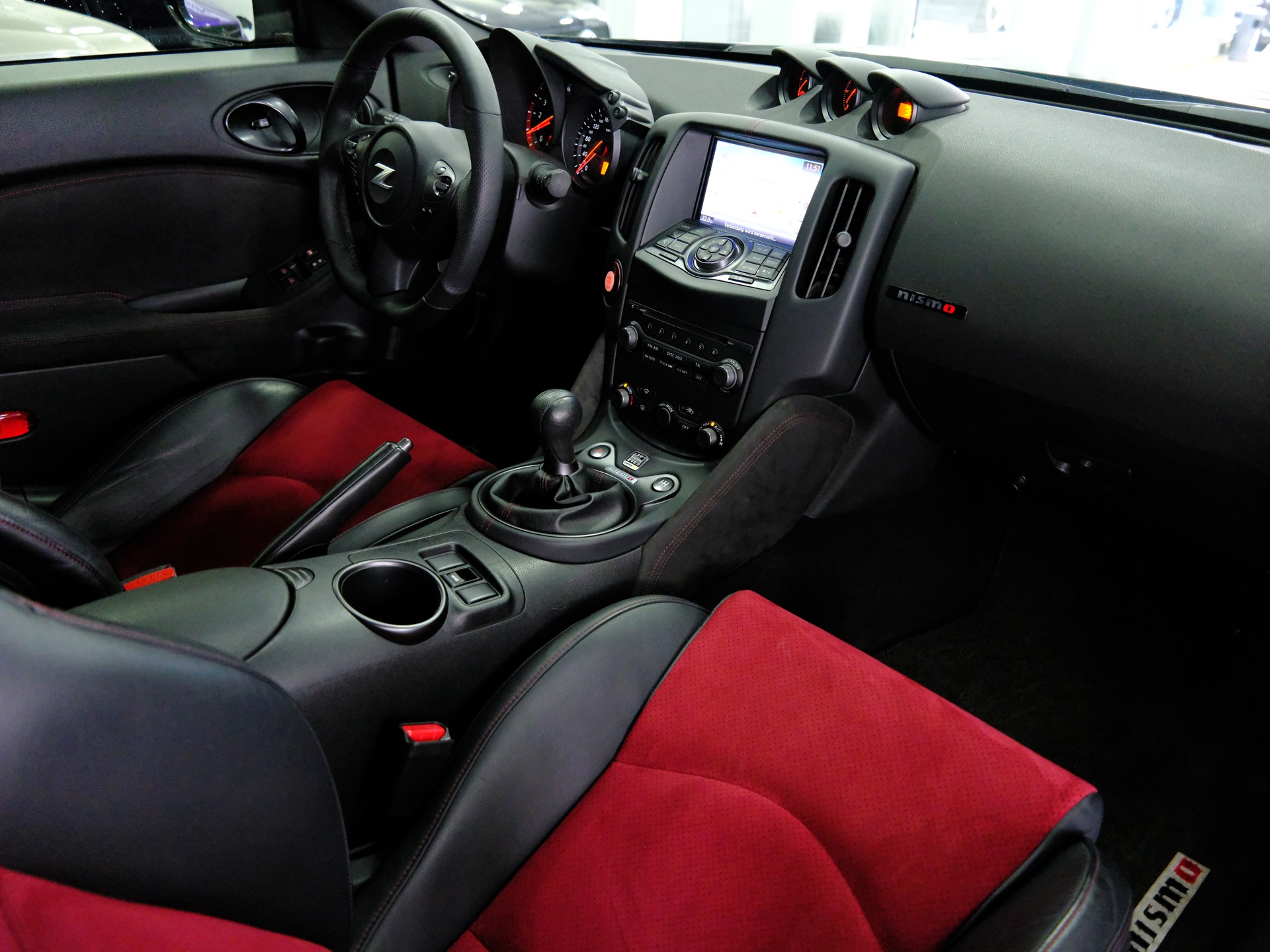 NISSAN 370 Z nismo-image-16