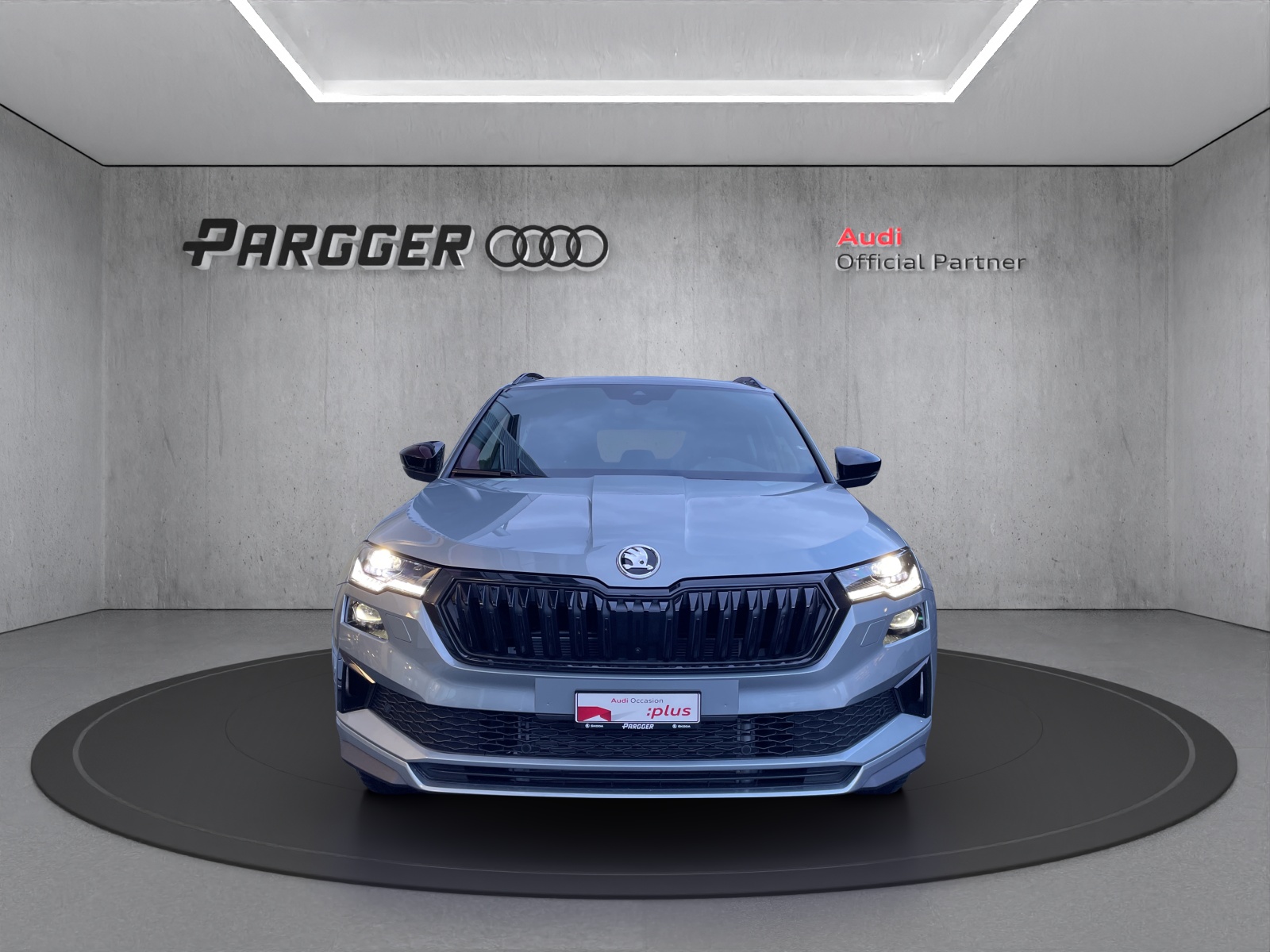 SKODA Karoq 2.0 TSI SportLine 4x4 DSG-image-1