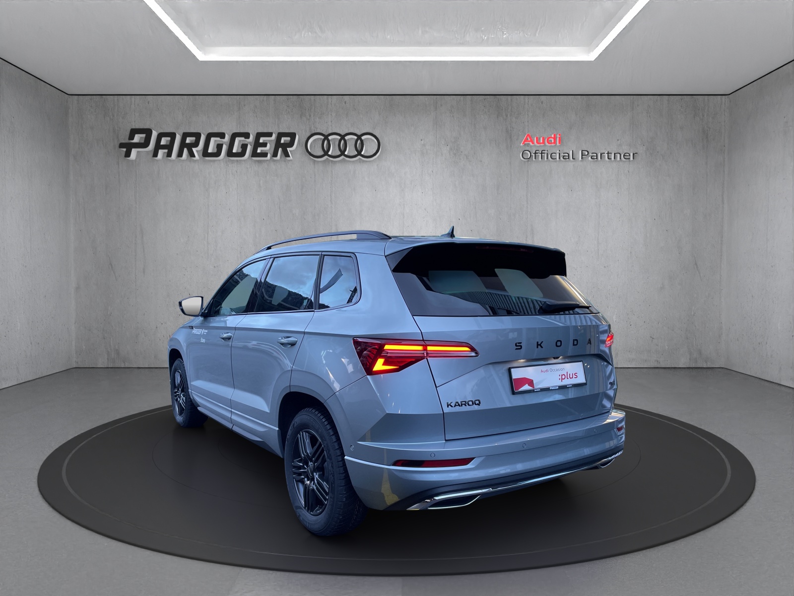 SKODA Karoq 2.0 TSI SportLine 4x4 DSG-image-4