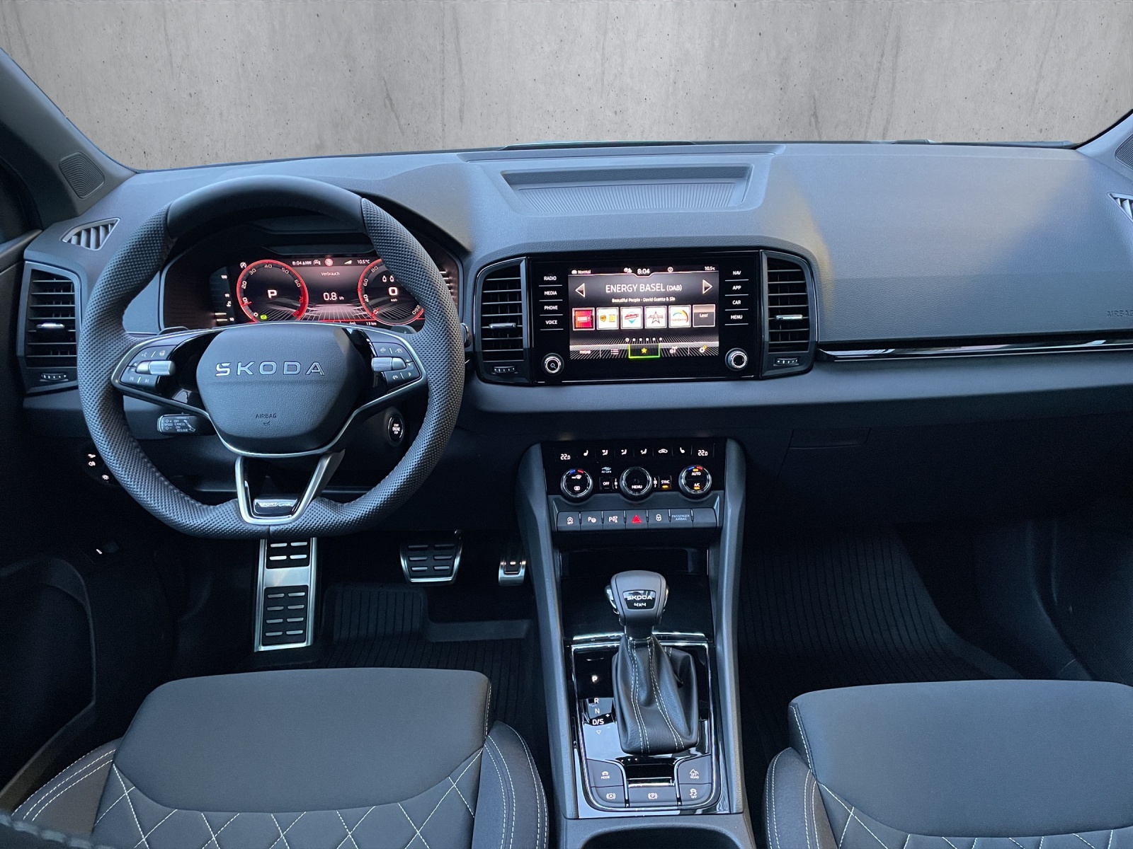 SKODA Karoq 2.0 TSI SportLine 4x4 DSG-image-9