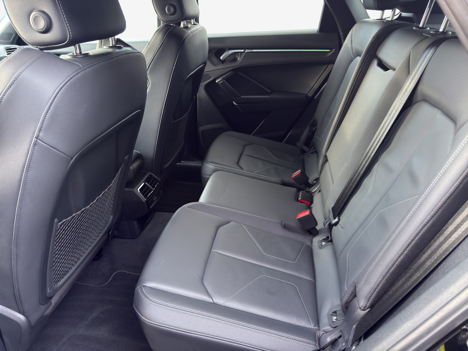 AUDI Q3 Sportback 35 TFSI S line Attraction S-tronic-image-11