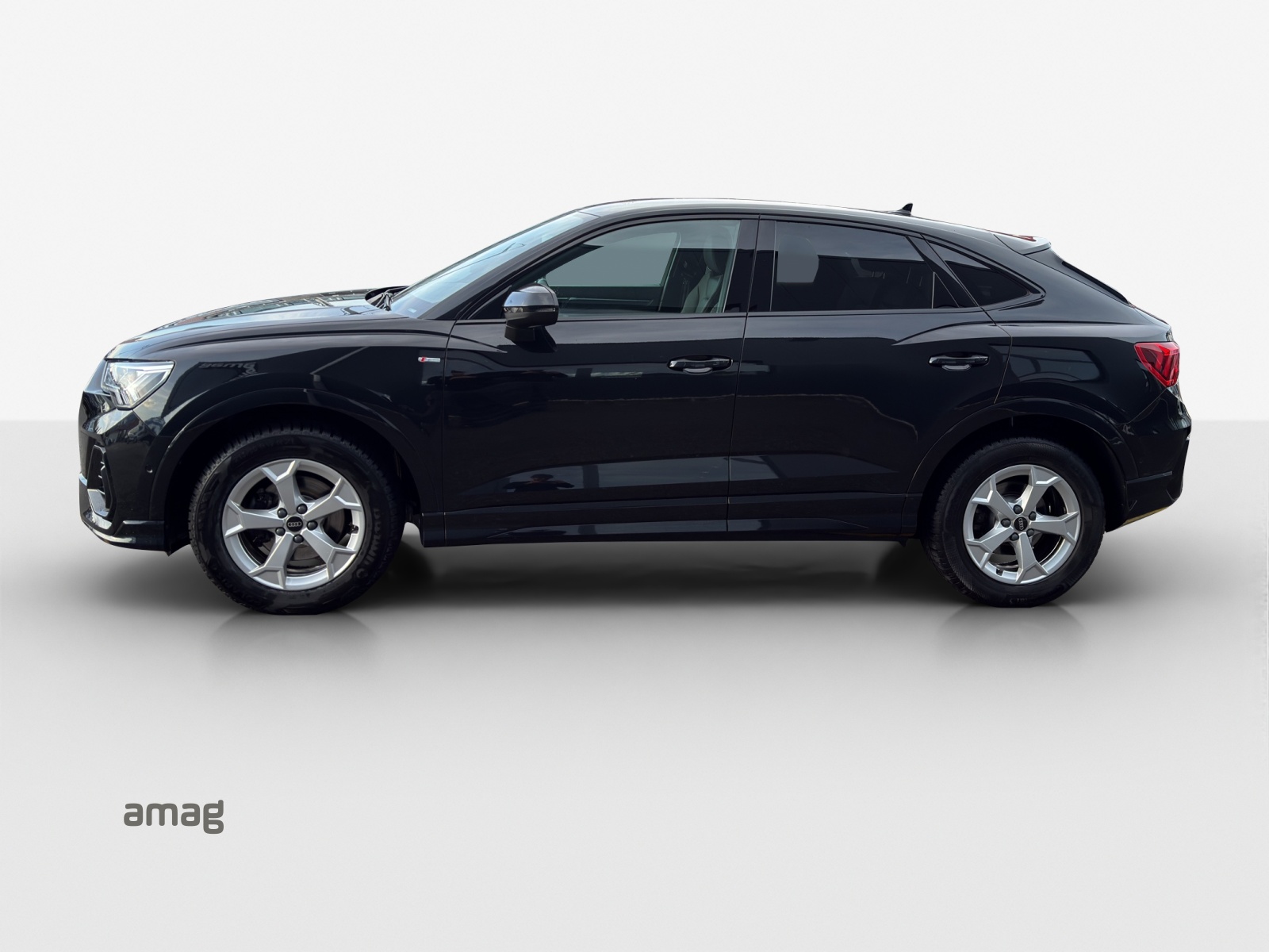 AUDI Q3 Sportback 35 TFSI S line Attraction S-tronic-image-1