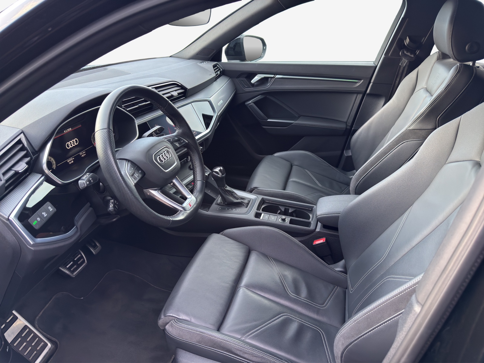 AUDI Q3 Sportback 35 TFSI S line Attraction S-tronic-image-7
