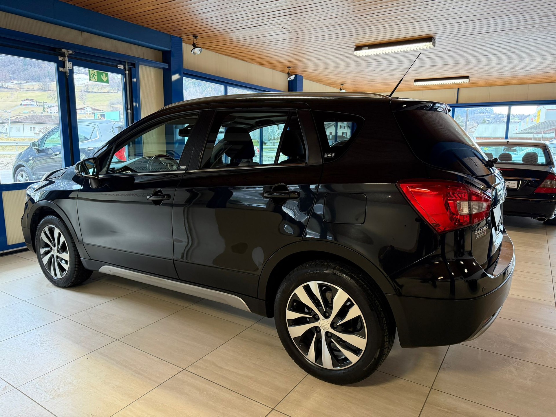 SUZUKI SX4 S-Cross 1.4 16V Generation Hybrid 4WD-image-7