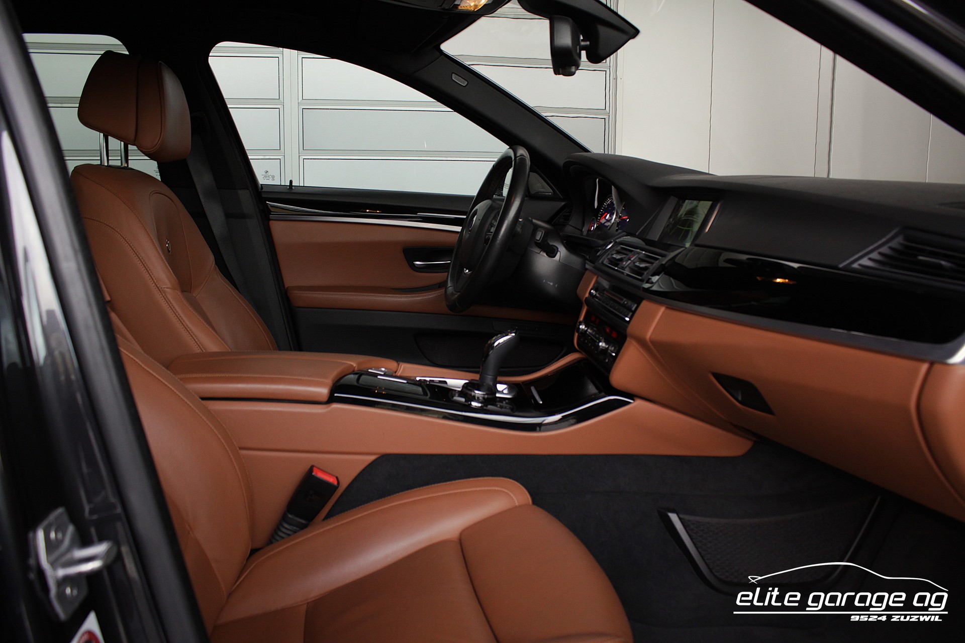 BMW-ALPINA D5 BiTurbo 3.0d Switch-Tronic-image-15